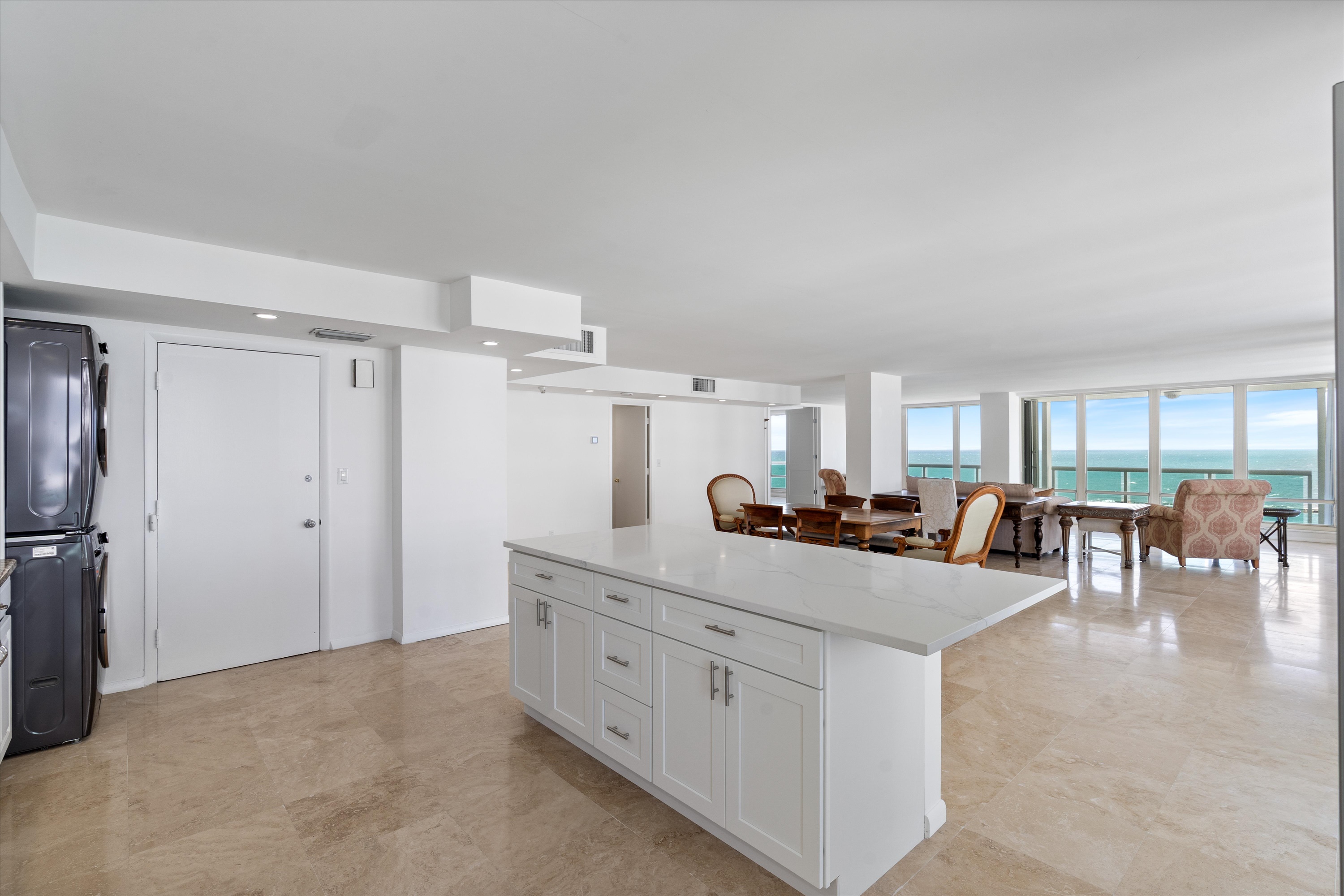 2100 S Ocean Ln #1002