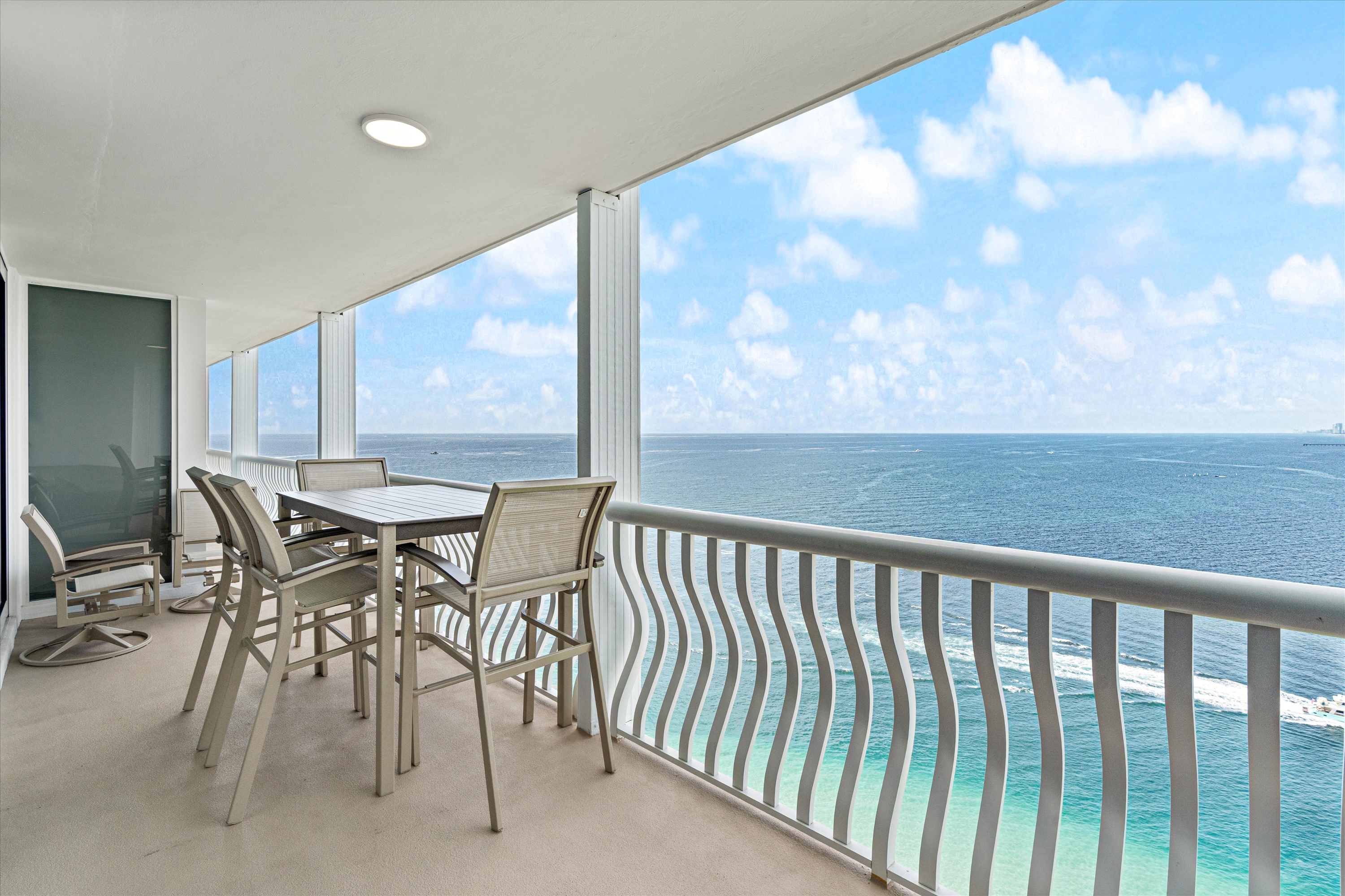 2200 S Ocean Ln #2804