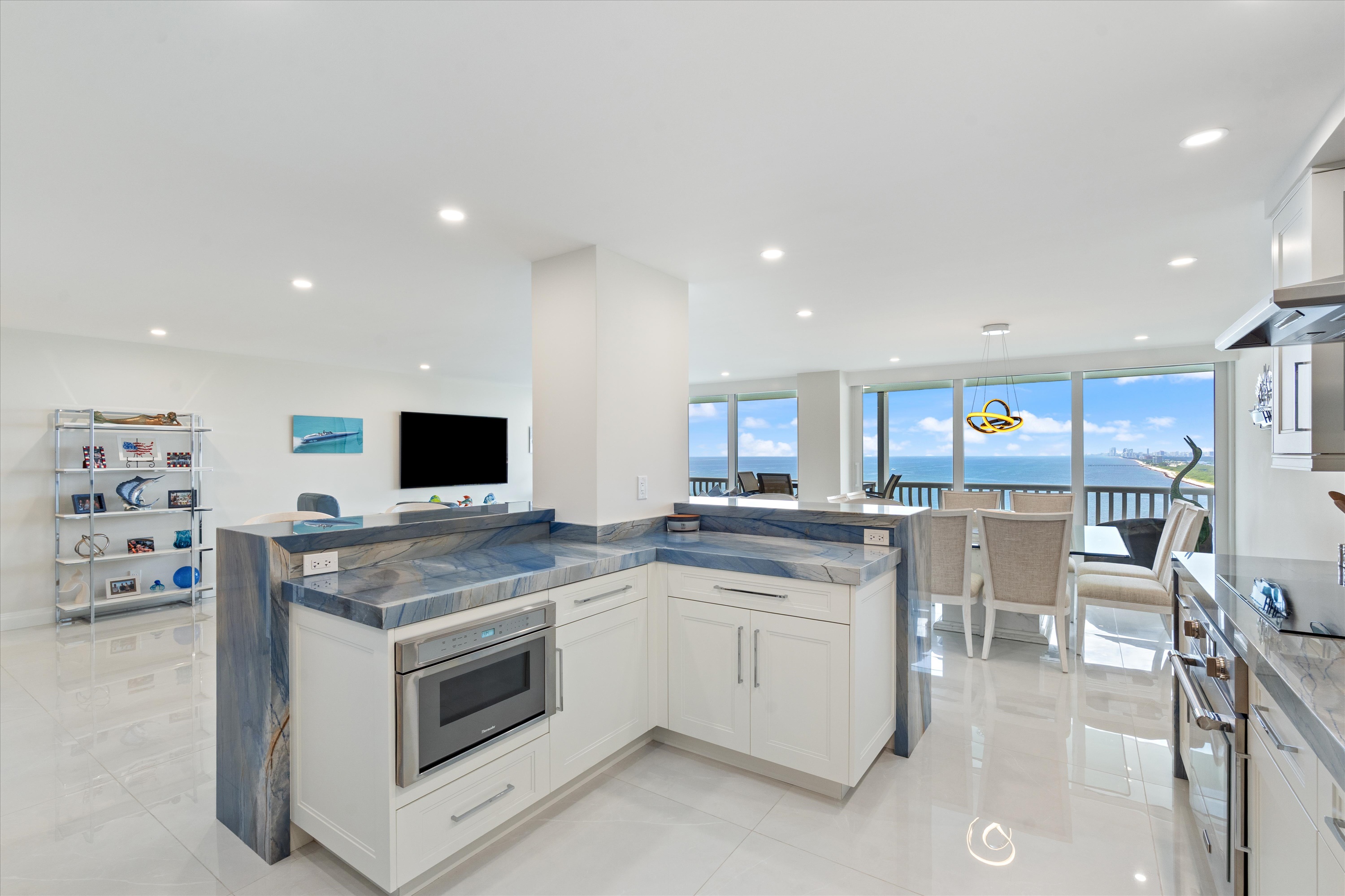 2200 S Ocean Ln #2804