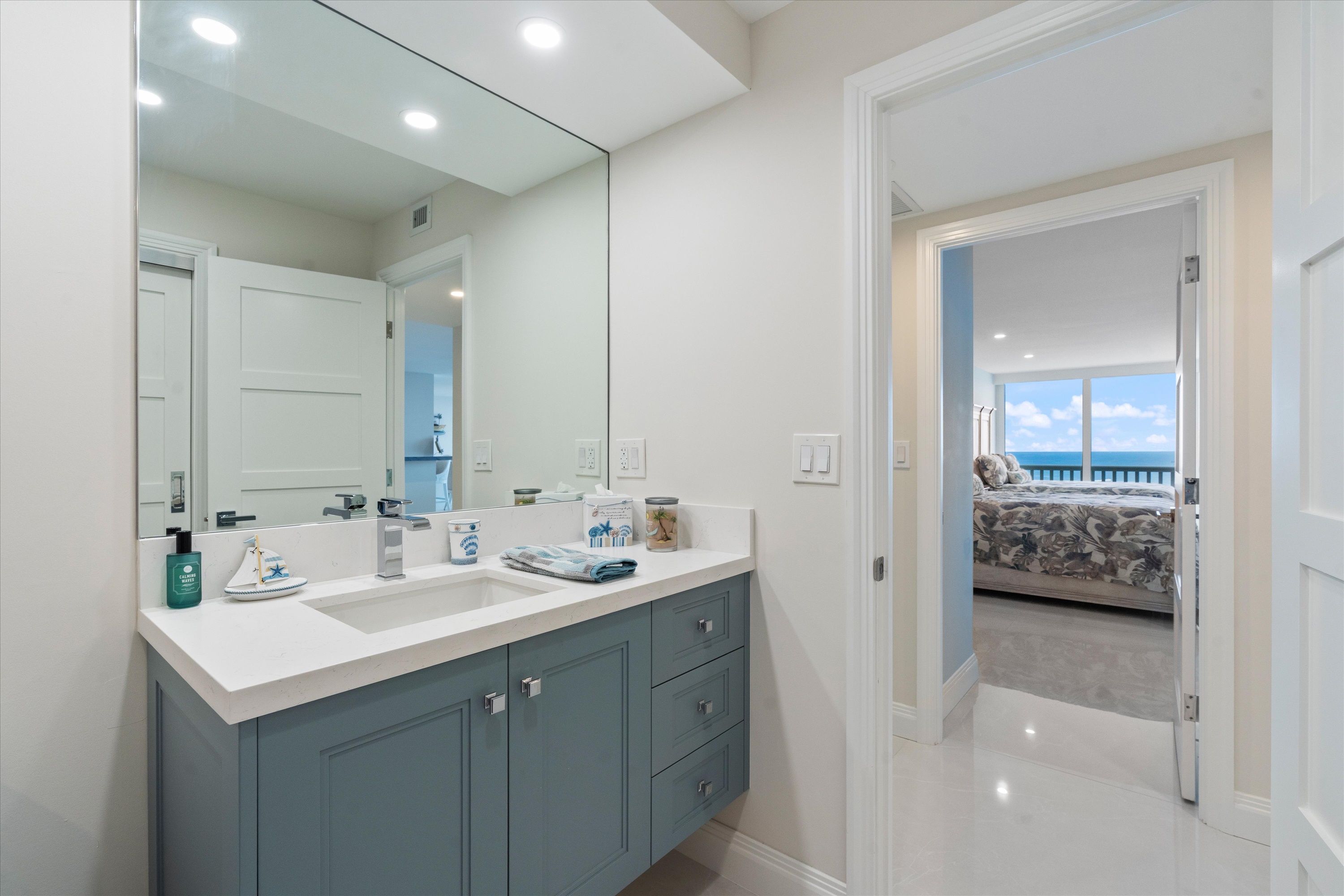 2200 S Ocean Ln #2804
