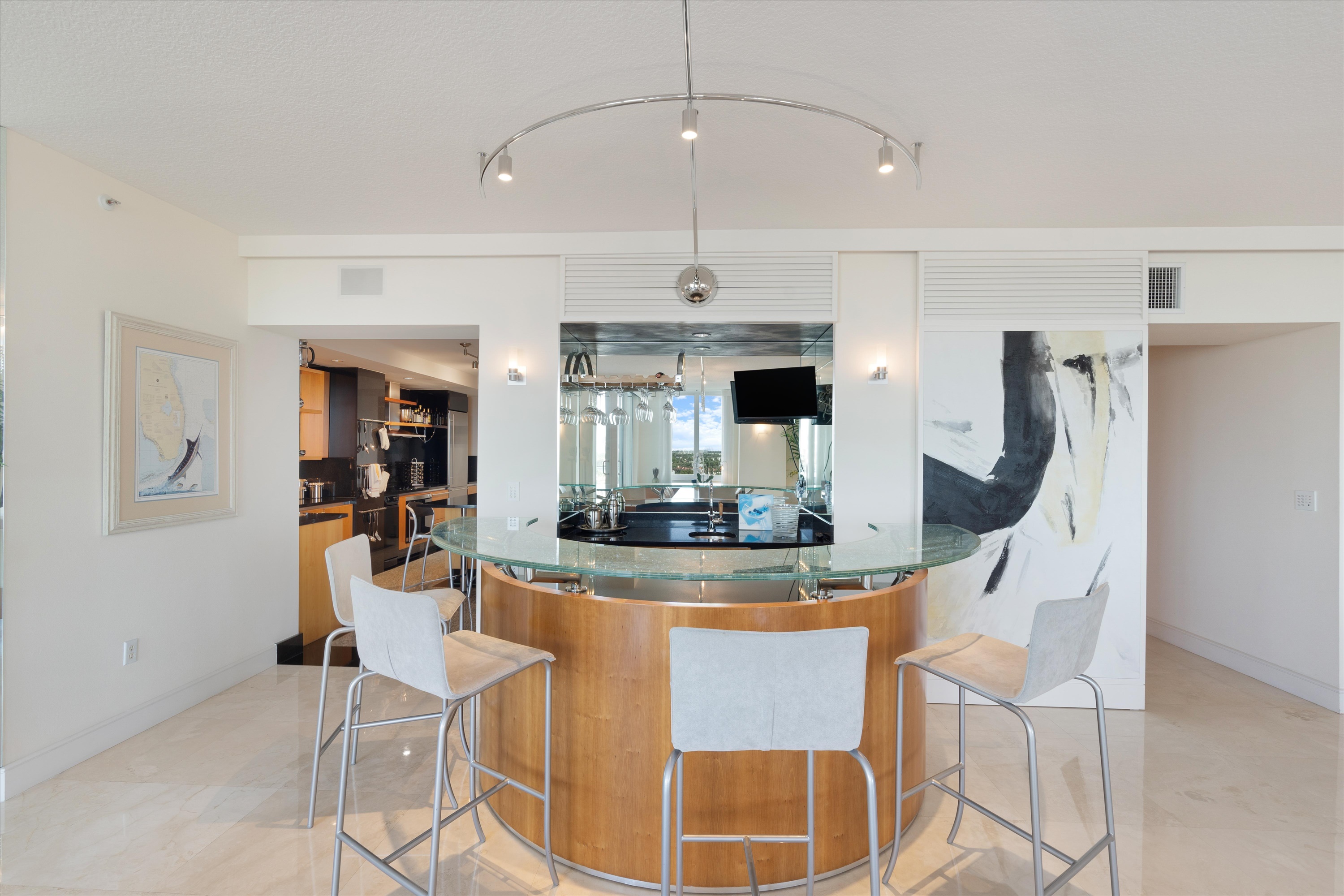 3055 Harbor Dr #1202