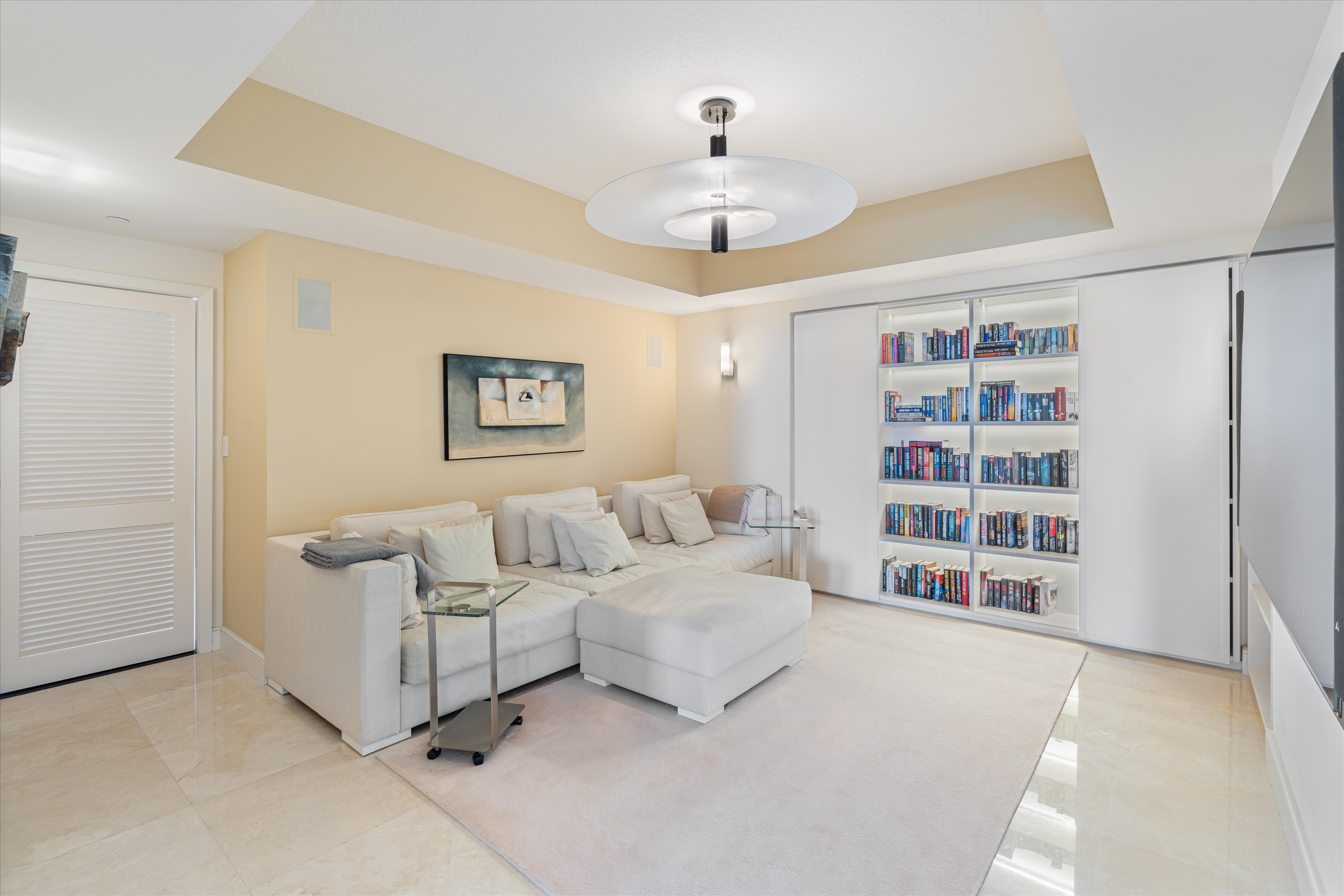 3055 Harbor Dr #1202