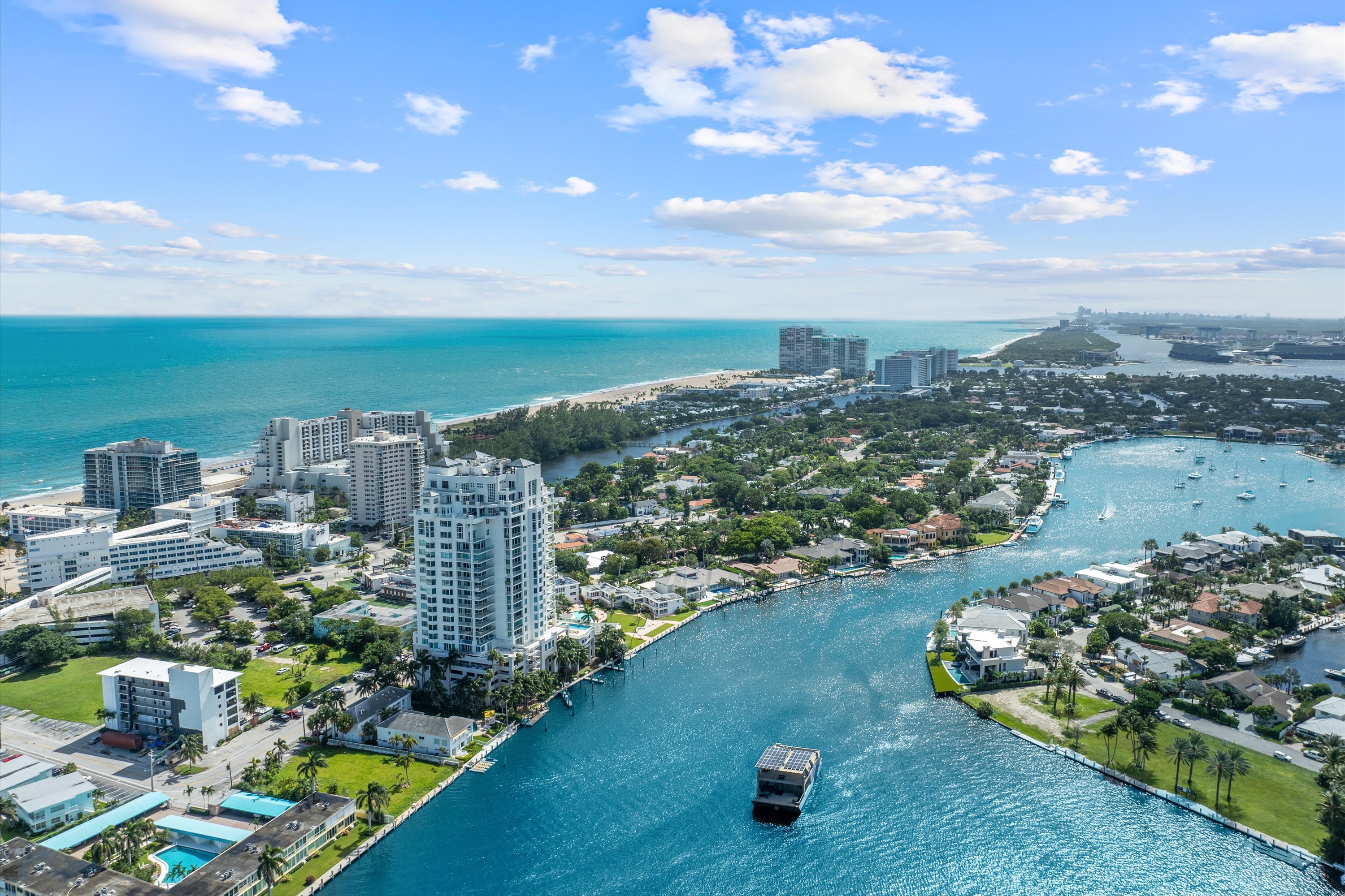 3055 Harbor Dr #1202