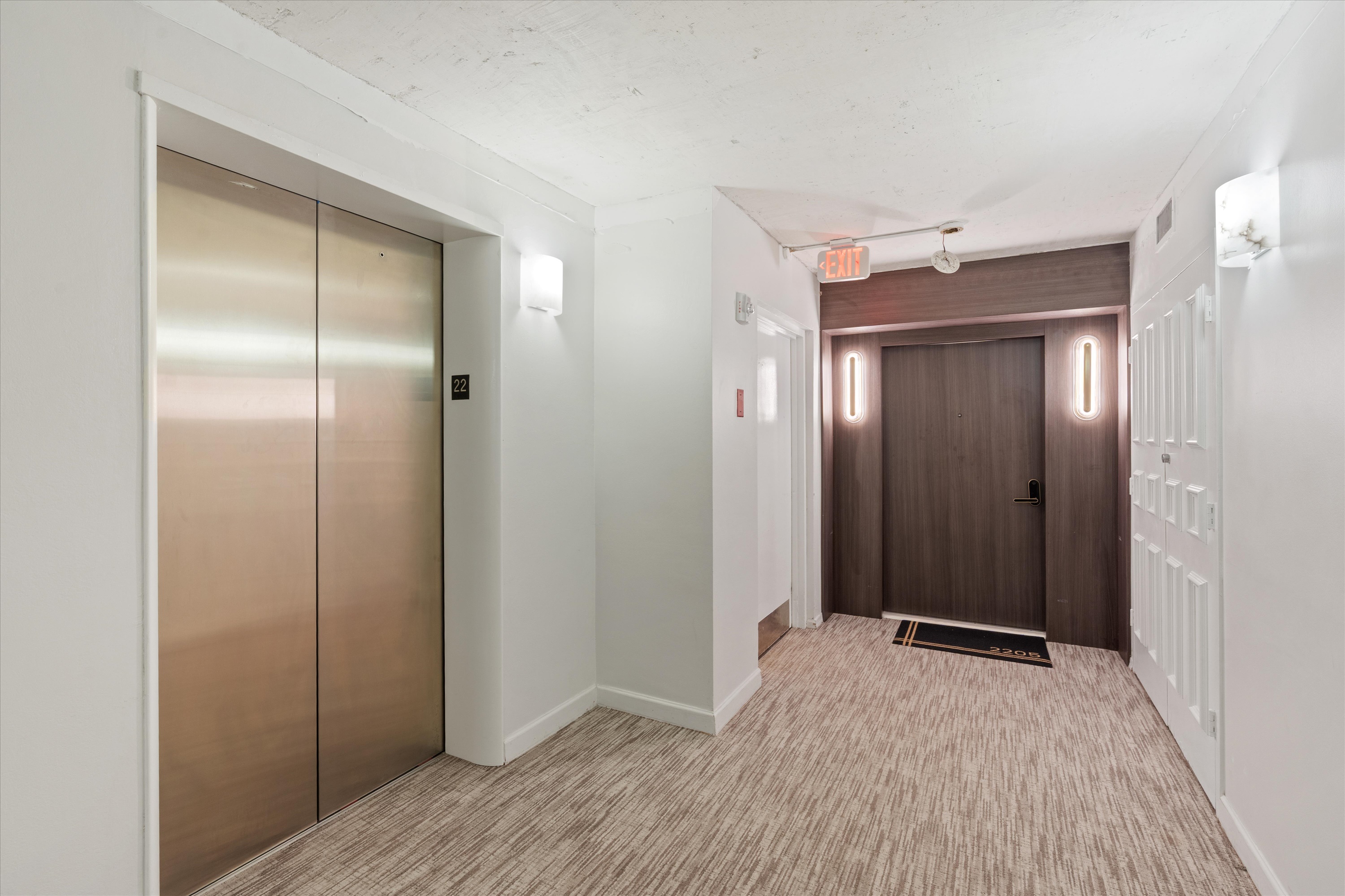 2200 S Ocean Ln #2205