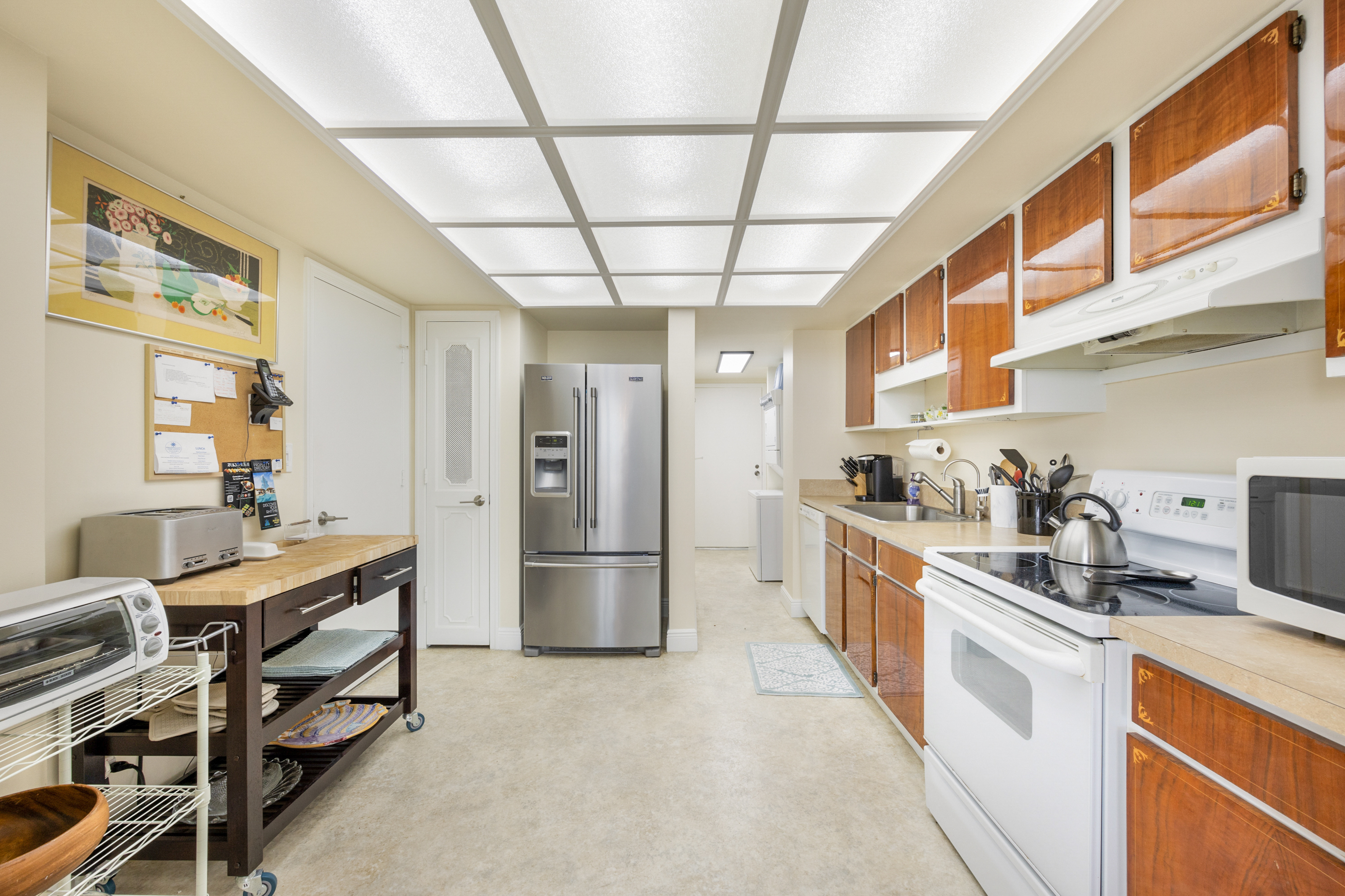 2200 S Ocean Ln #808