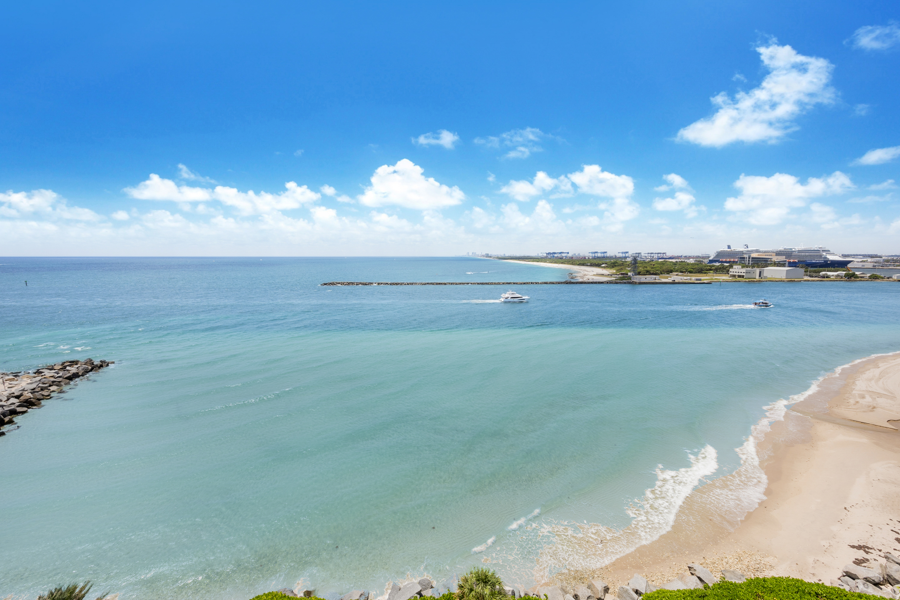2200 S Ocean Ln #808