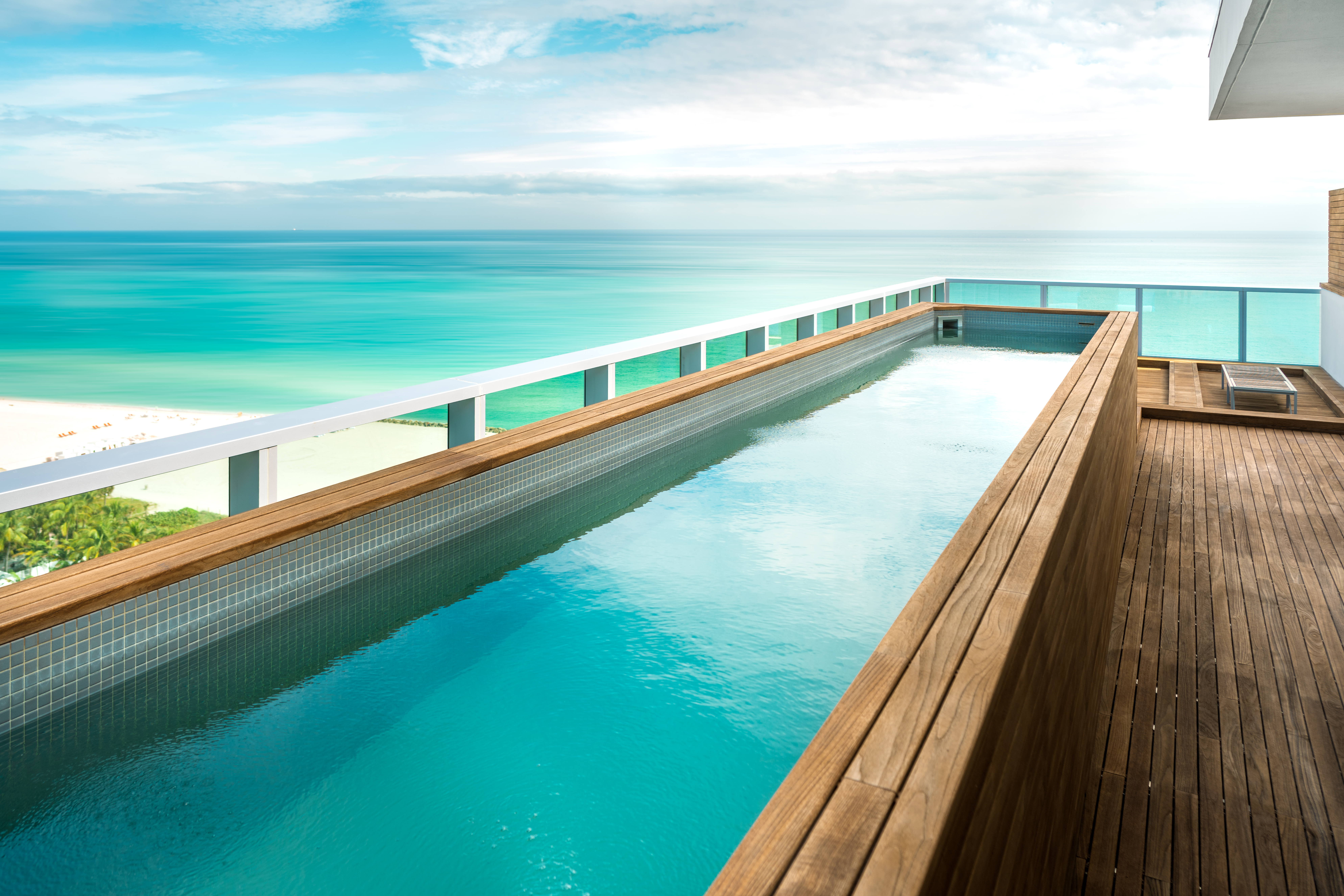 2901 Collins Ave Unit# 1602