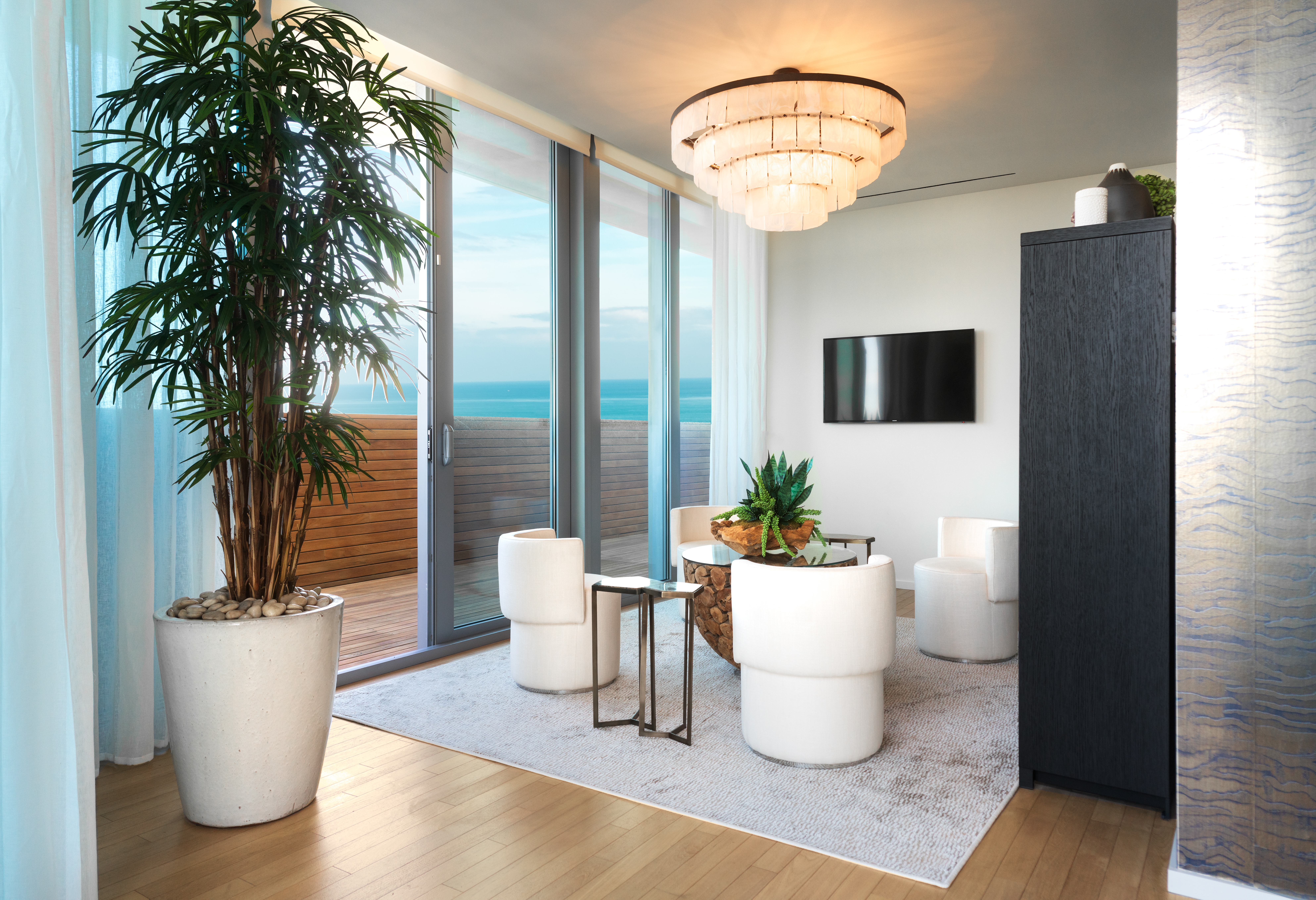 2901 Collins Ave Unit# 1602