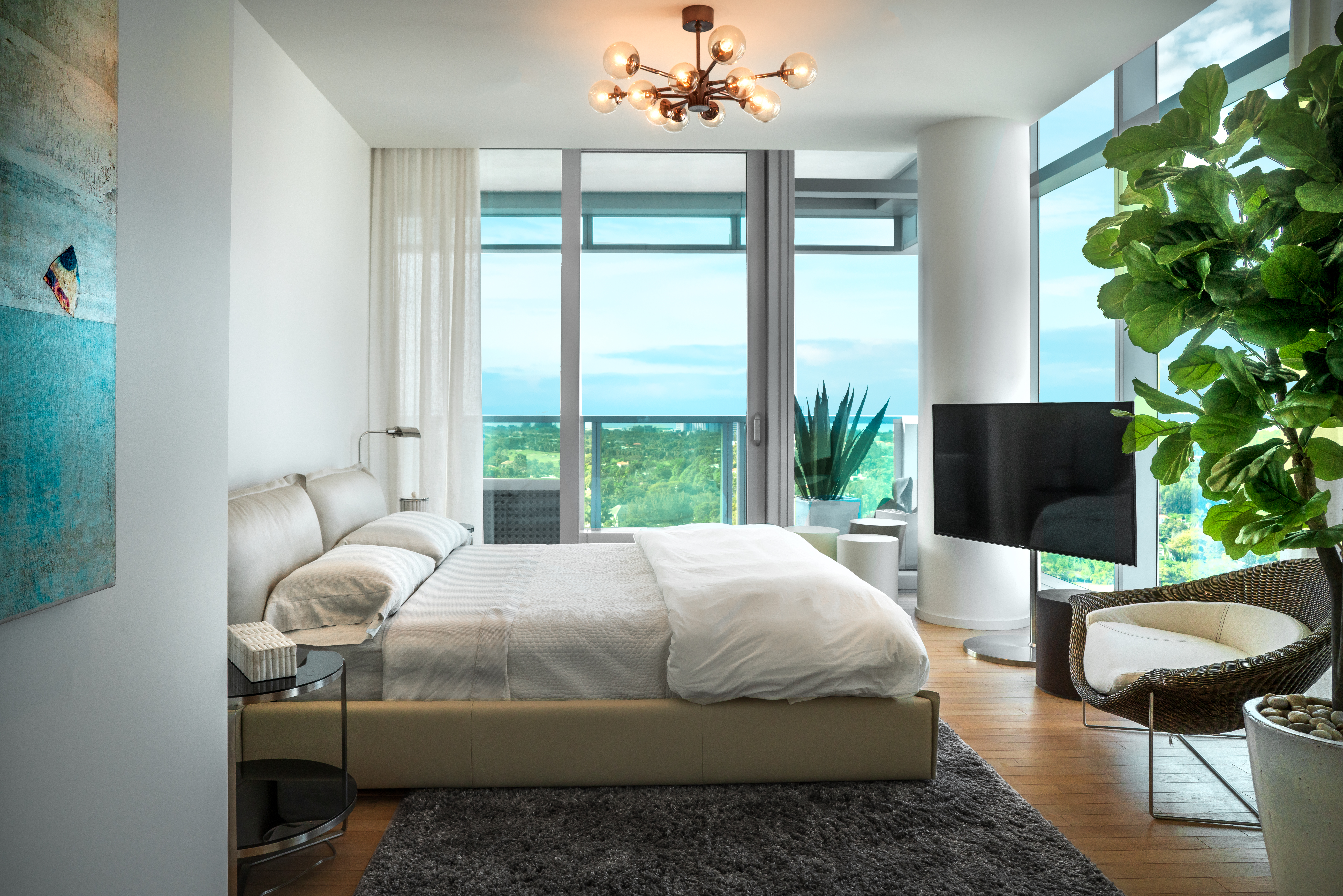2901 Collins Ave Unit# 1602