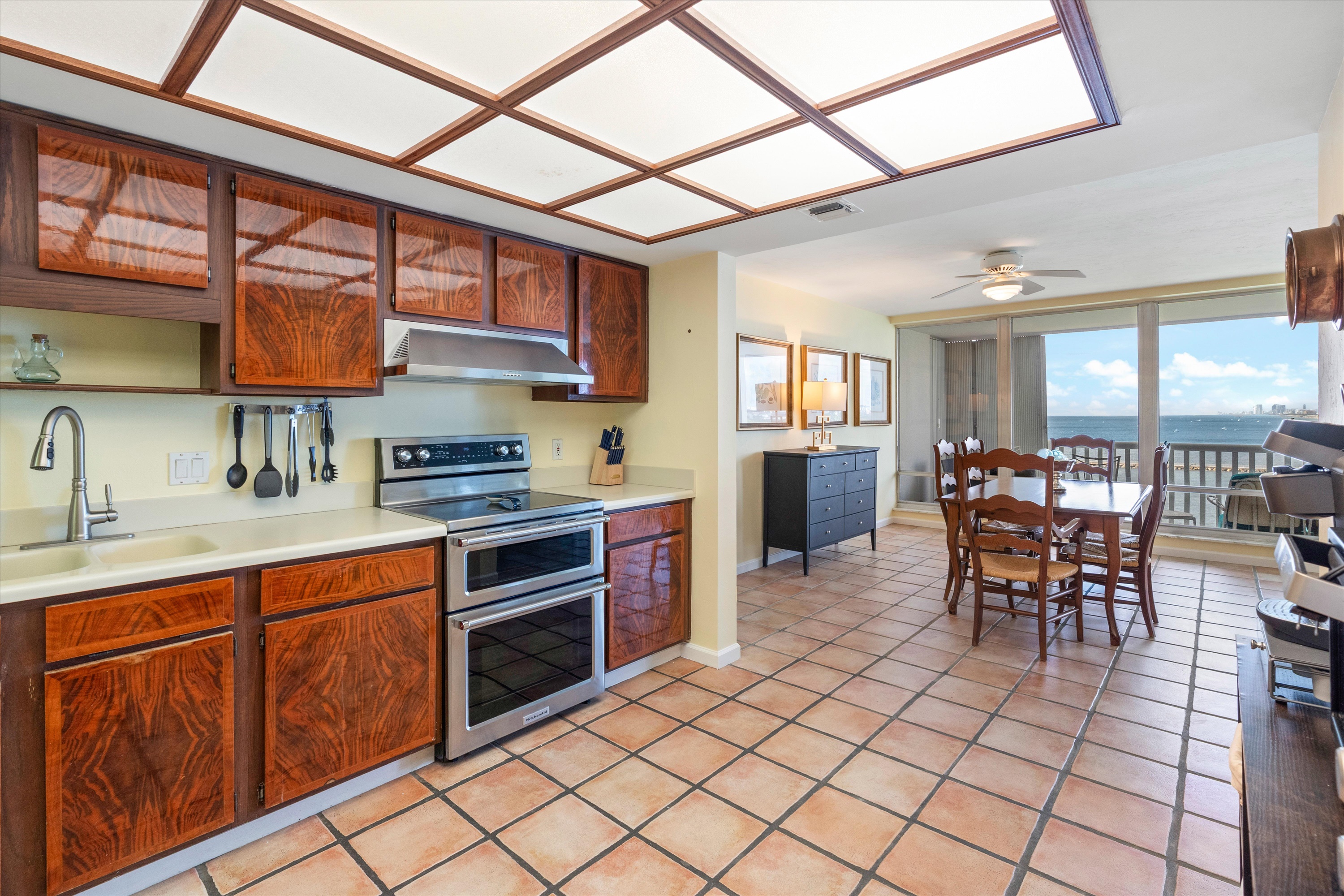 2200 S Ocean Ln Unit# 708