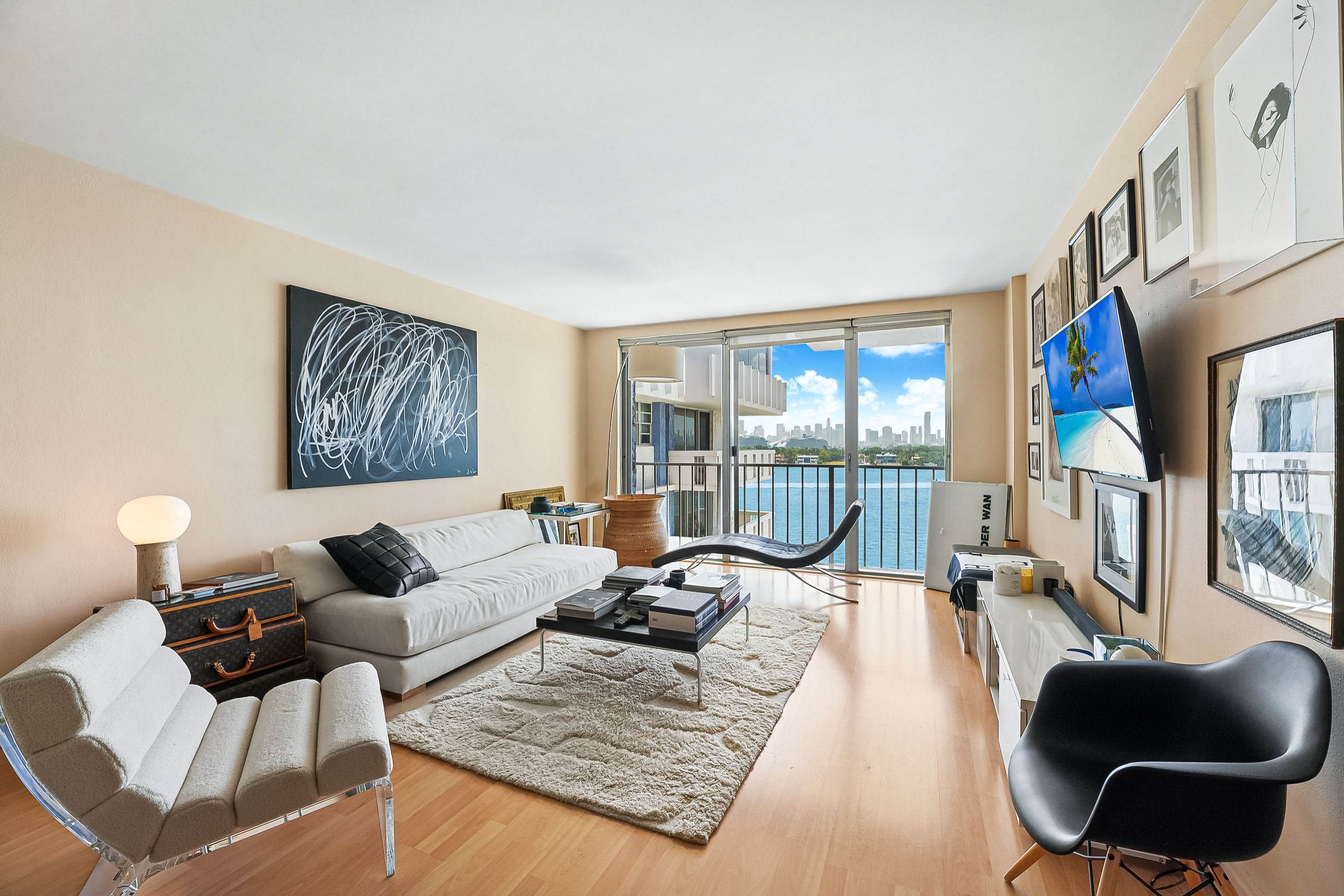 800 West Ave Unit# 917