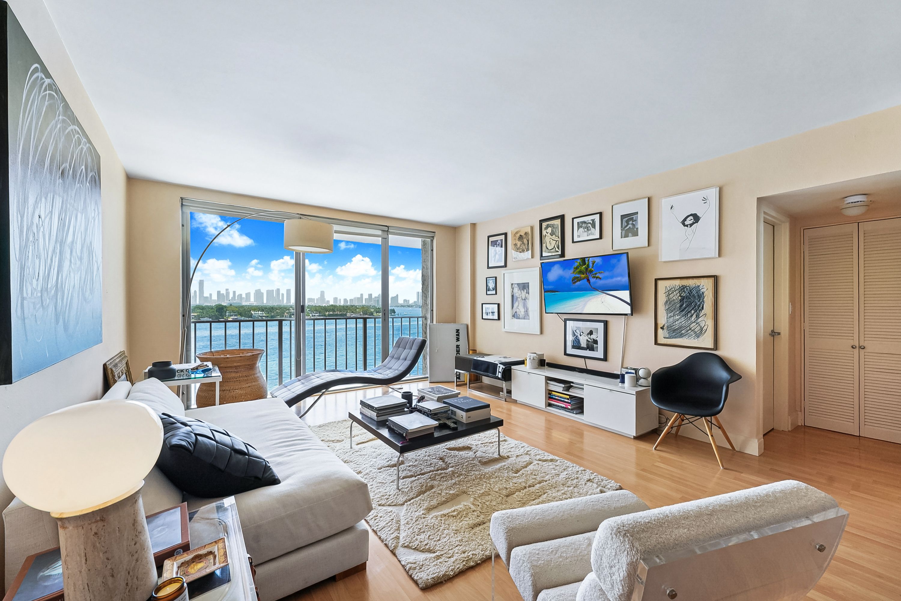 800 West Ave Unit# 917