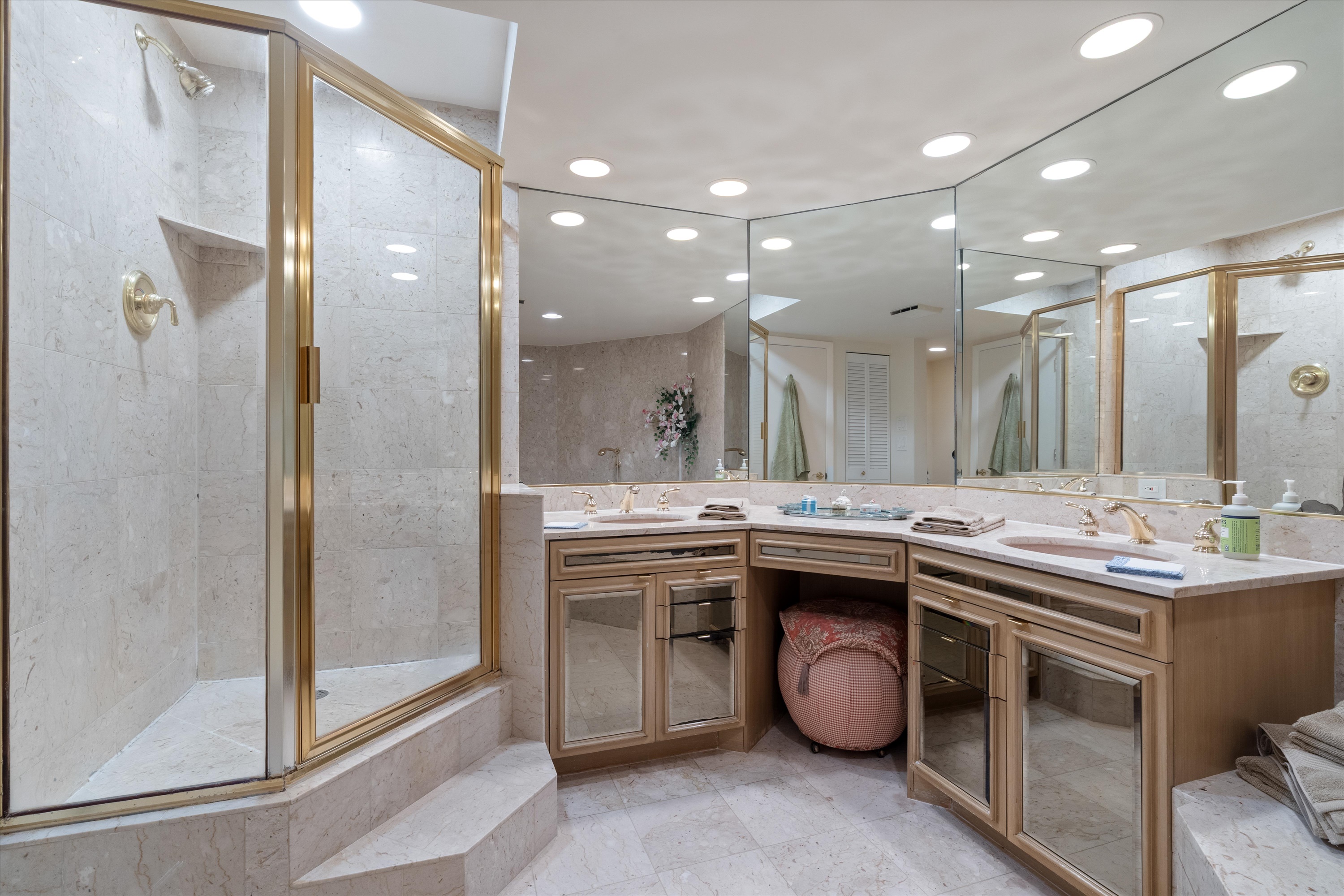 2100 S Ocean Ln Unit# 1512
