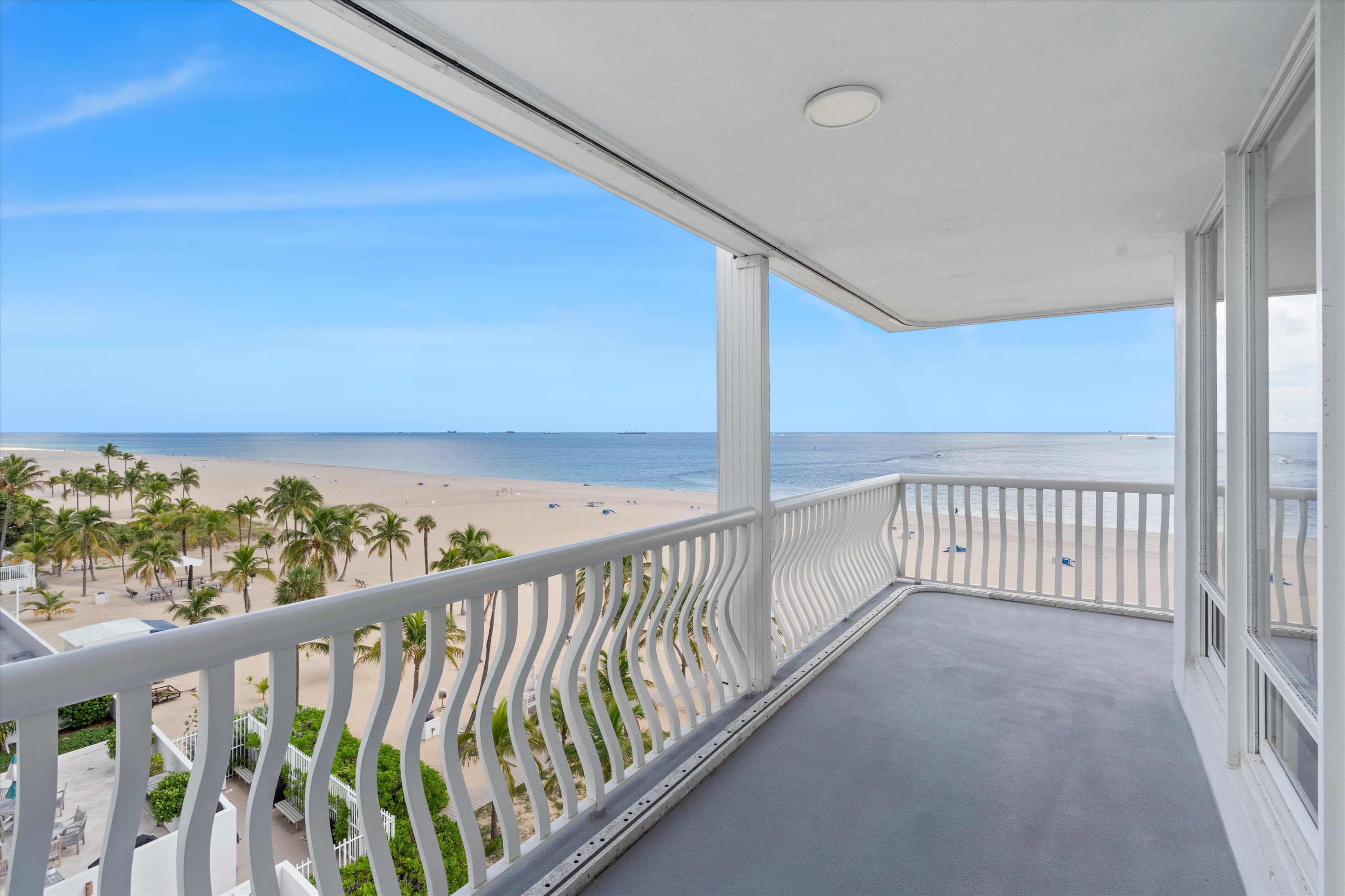 2200 S Ocean Ln #409