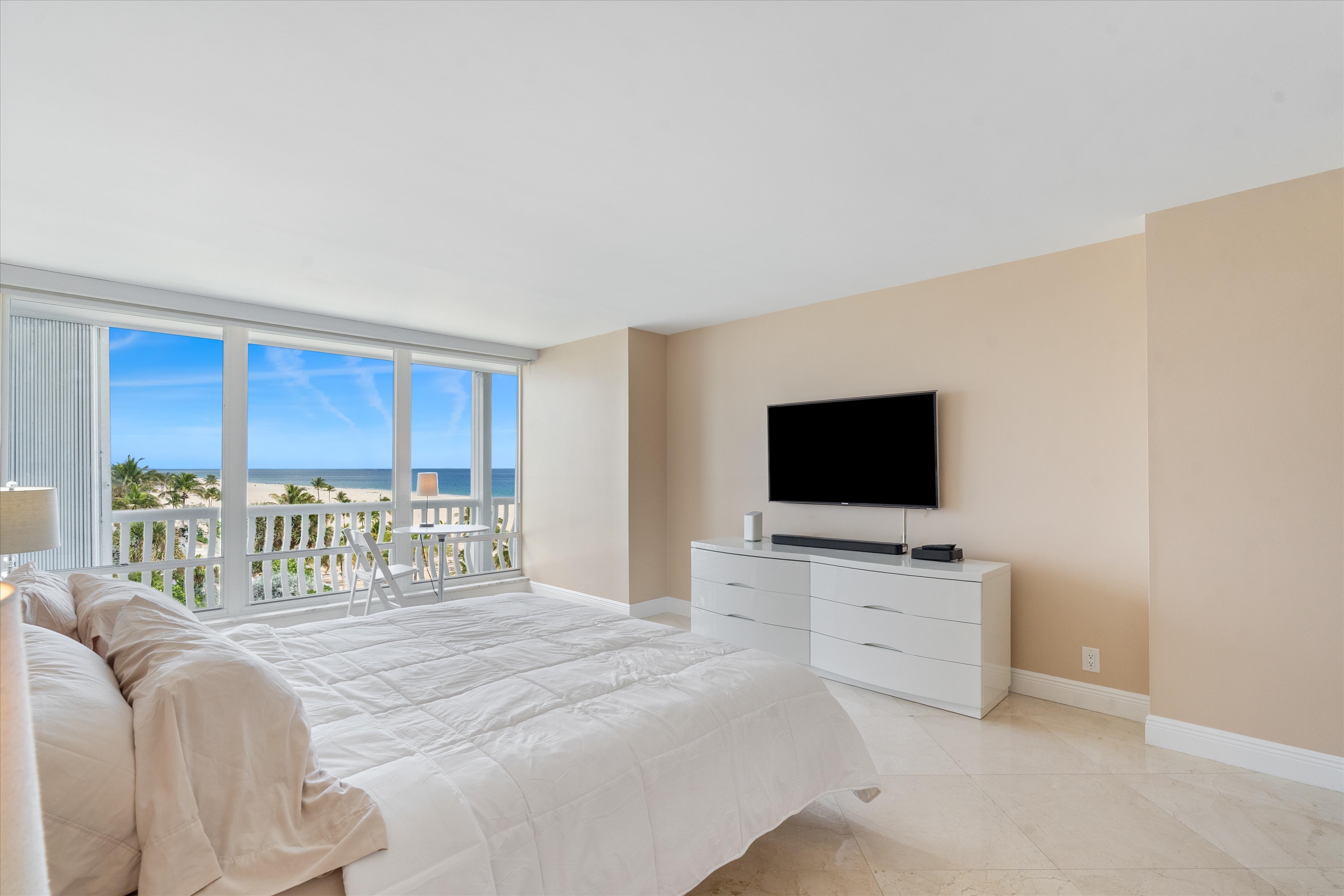 2200 S Ocean Ln #409