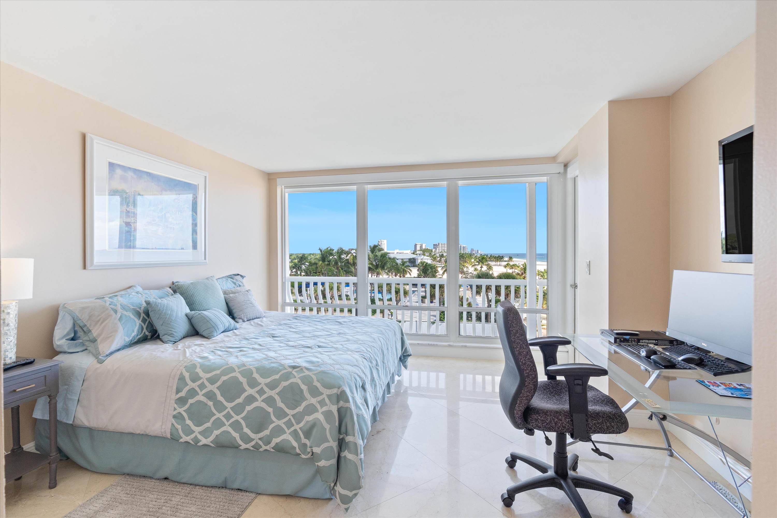 2200 S Ocean Ln #409