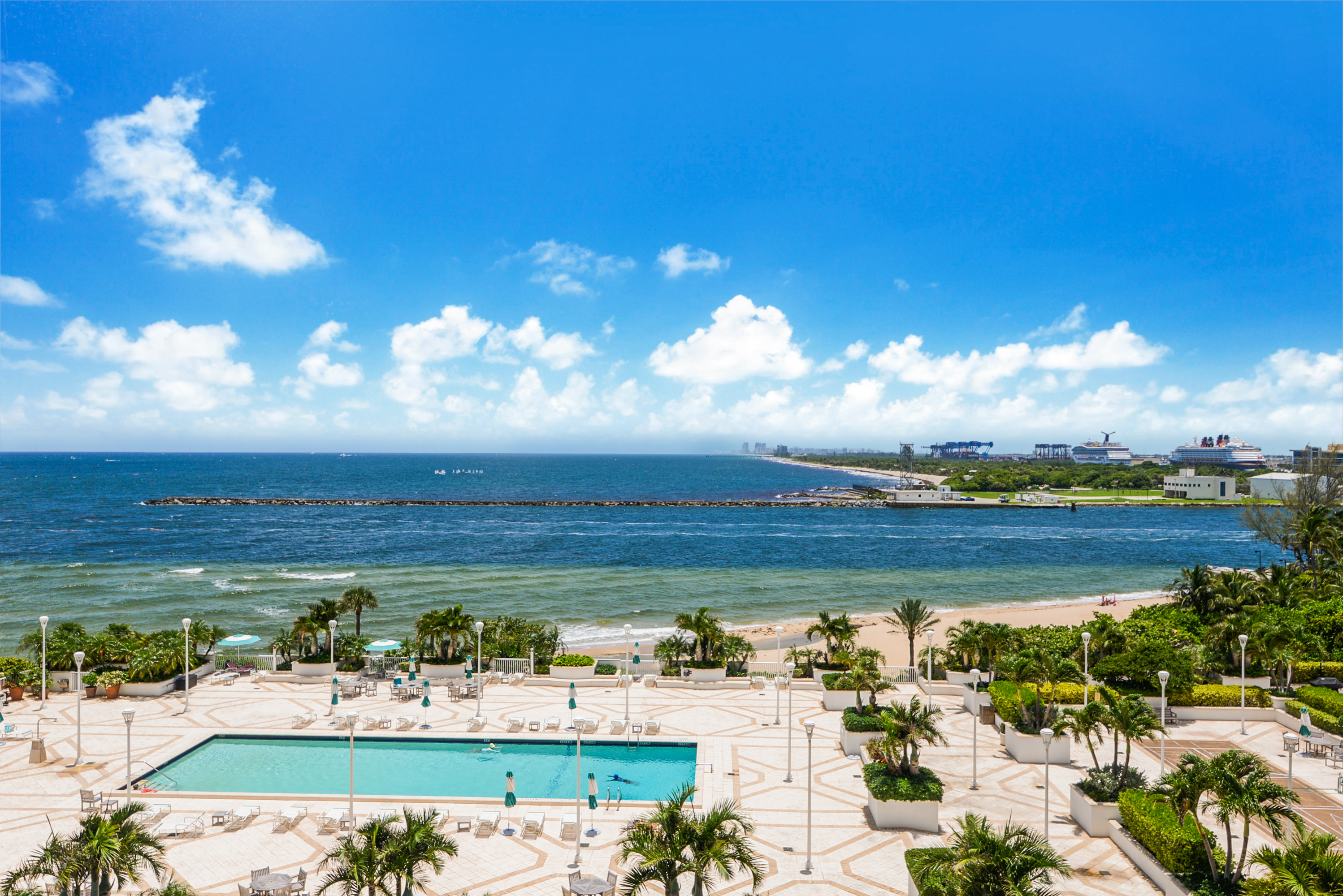 2100 S Ocean Ln #606