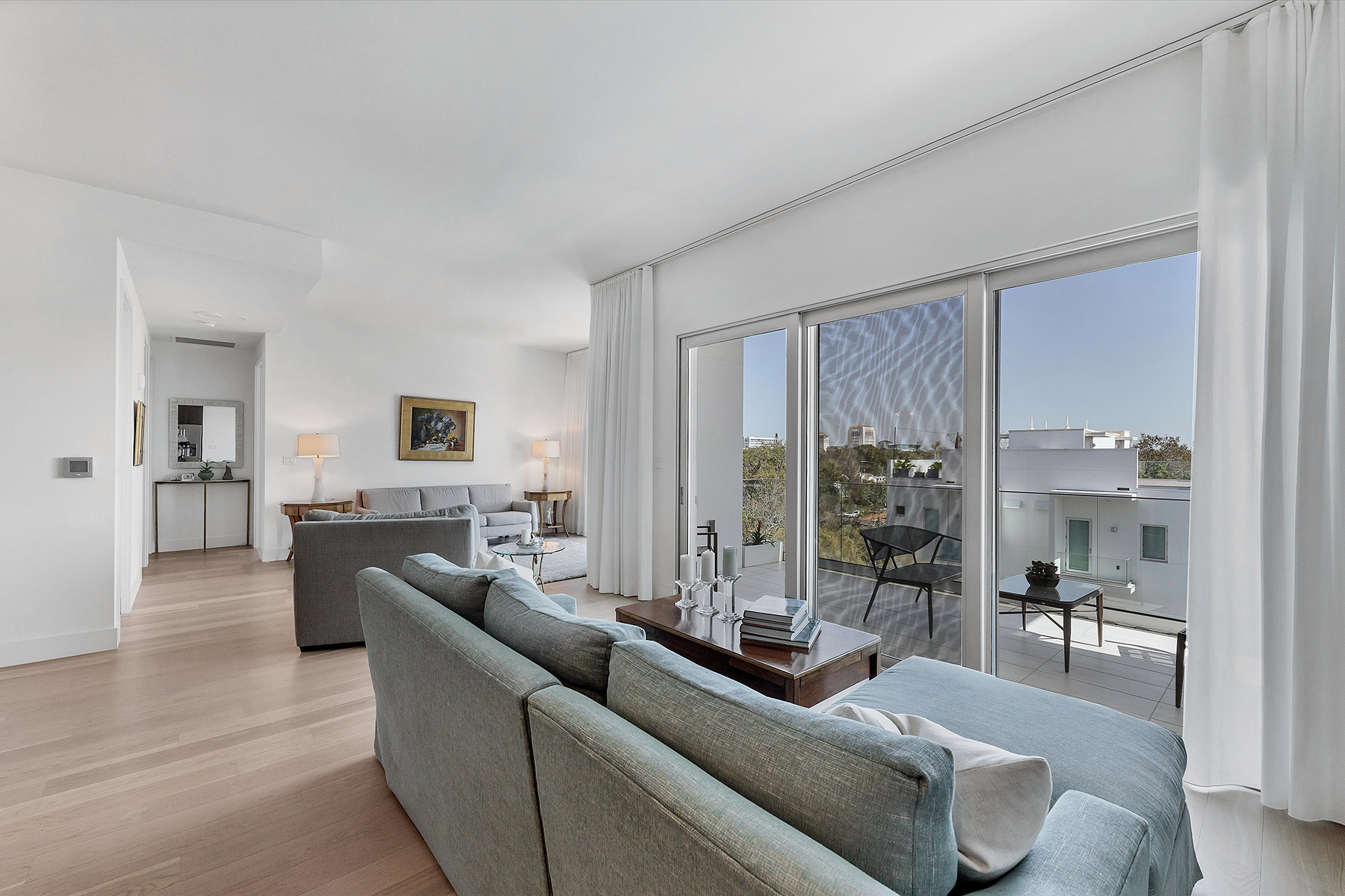 635 S Orange Avenue , 402