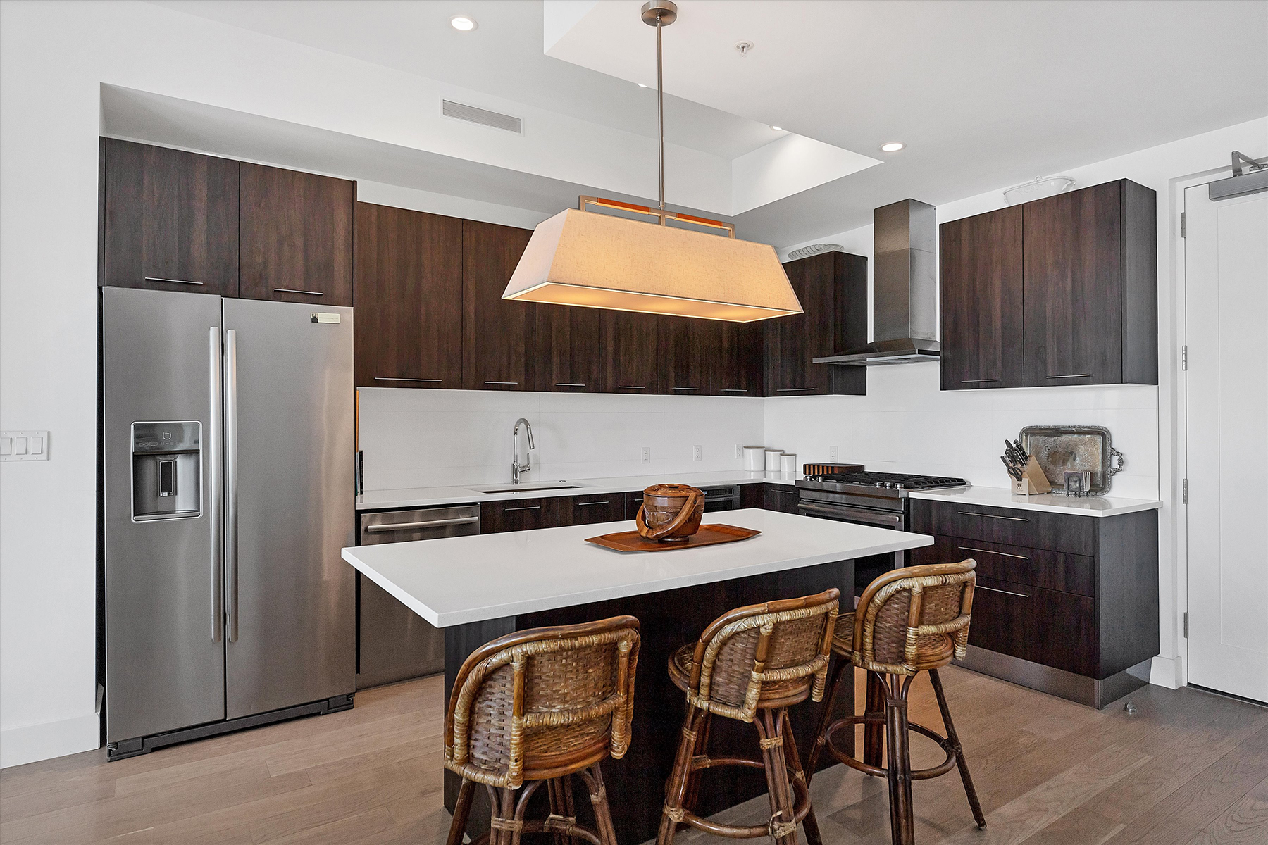 635 S Orange Avenue , 402