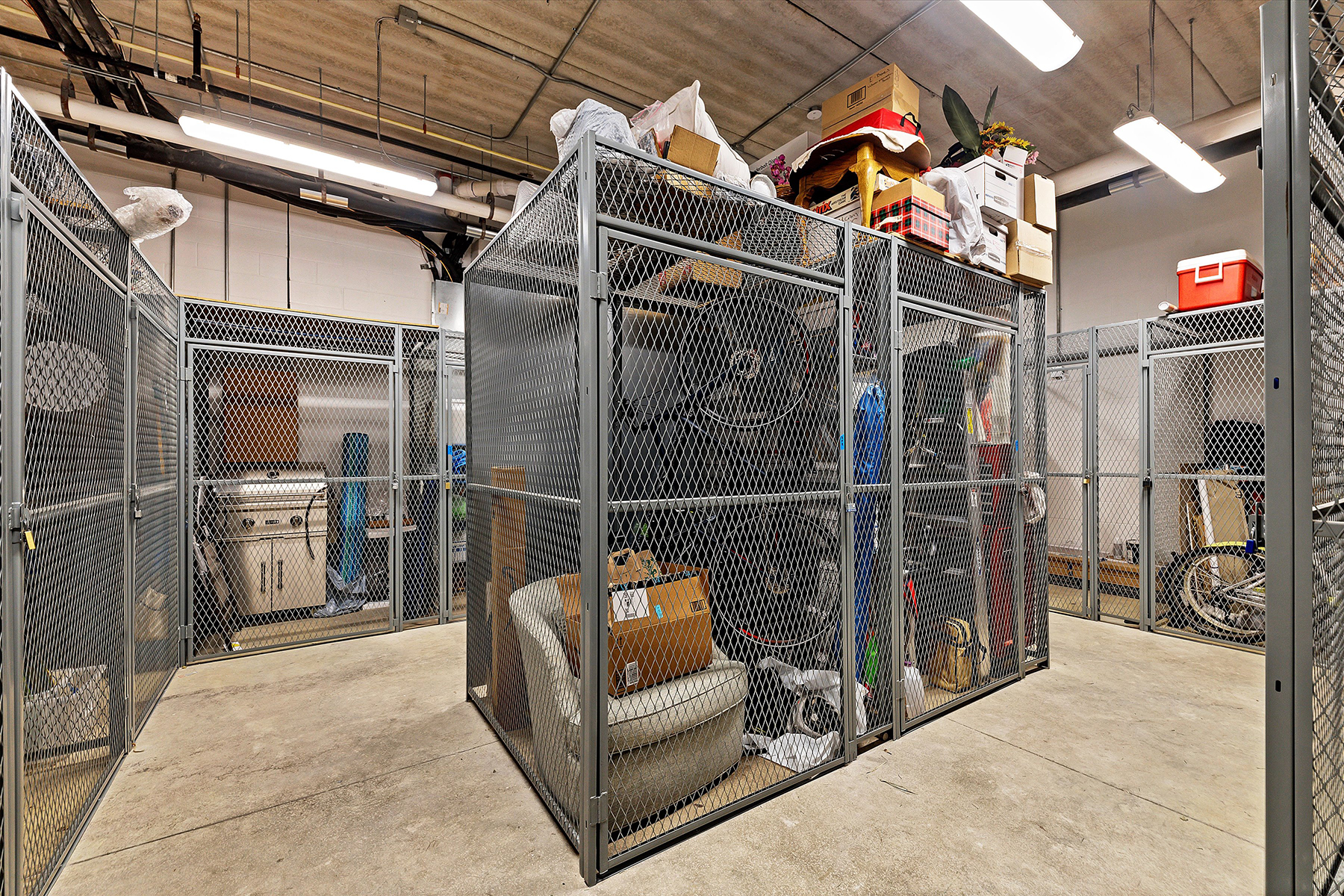 635 S Orange Avenue , 402