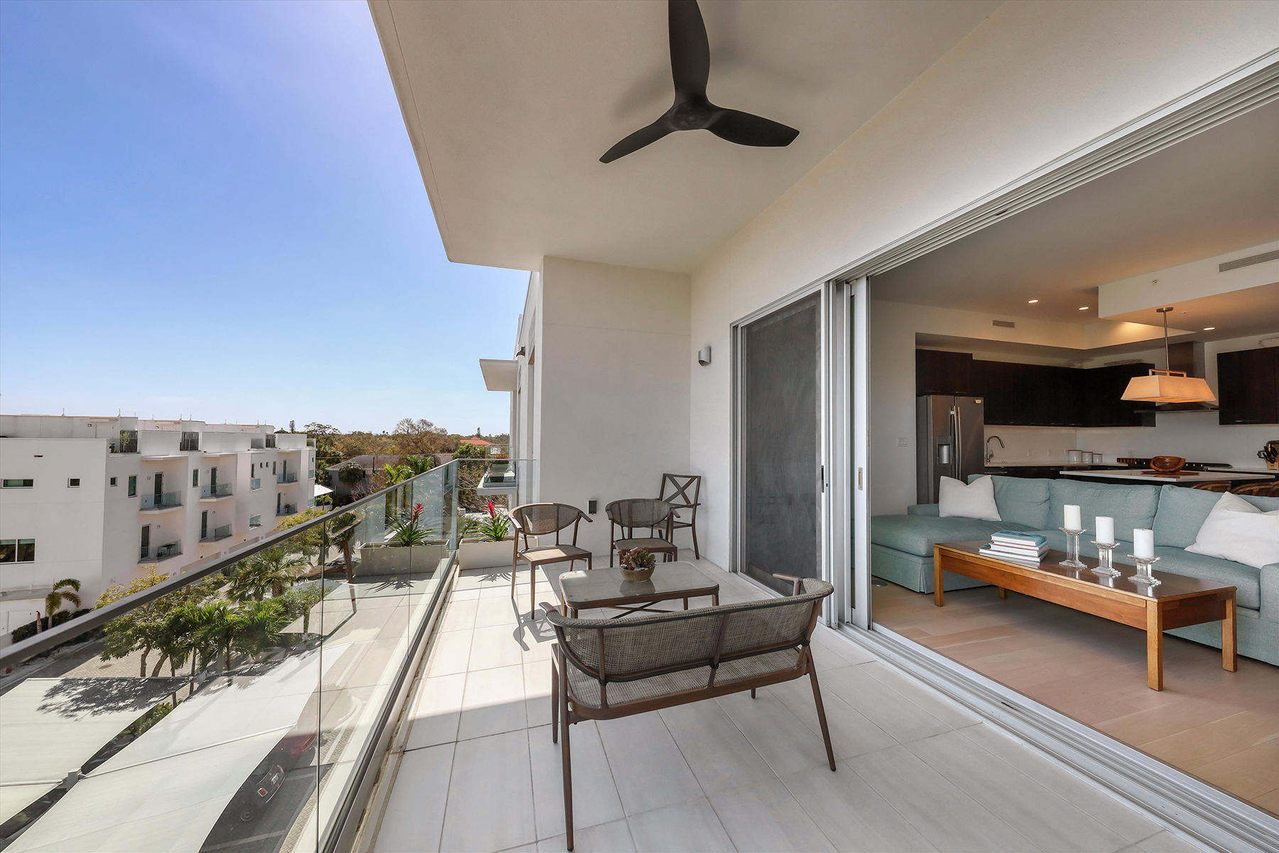 635 S Orange Avenue , 402