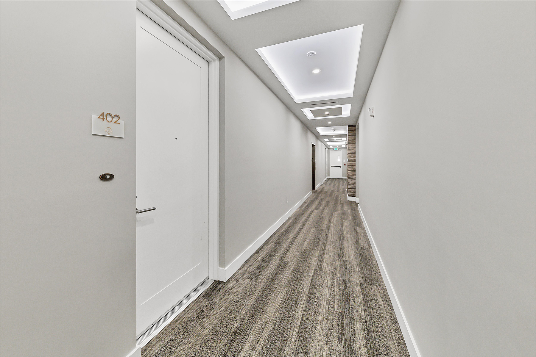 635 S Orange Avenue , 402