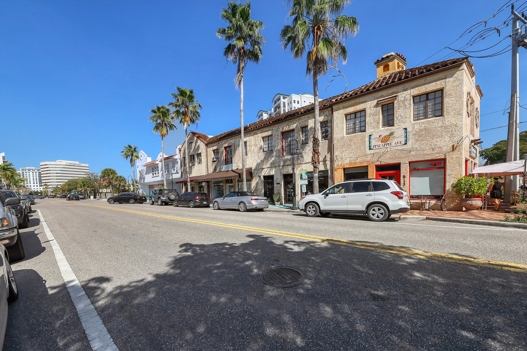 635 S Orange Avenue , 402