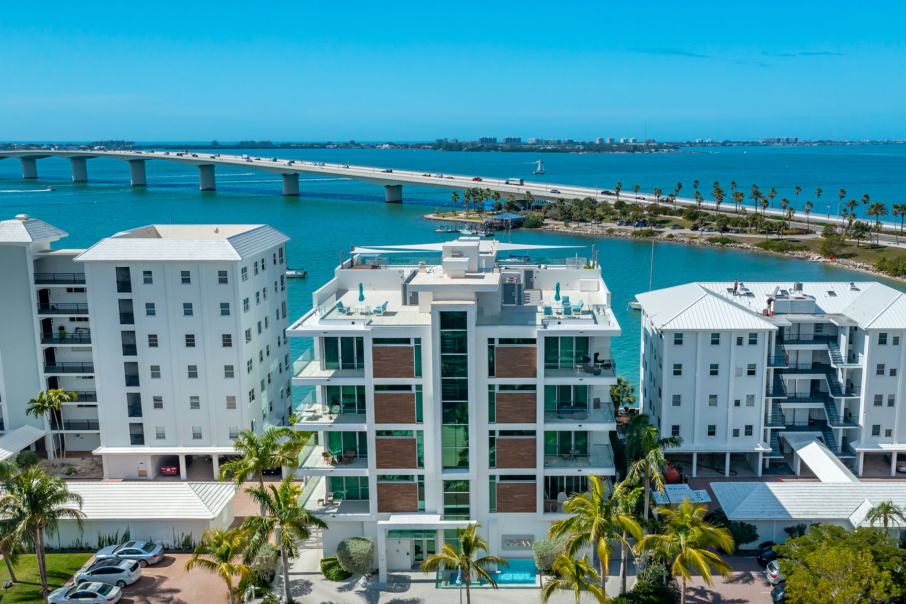 188 Golden Gate Pt , 402