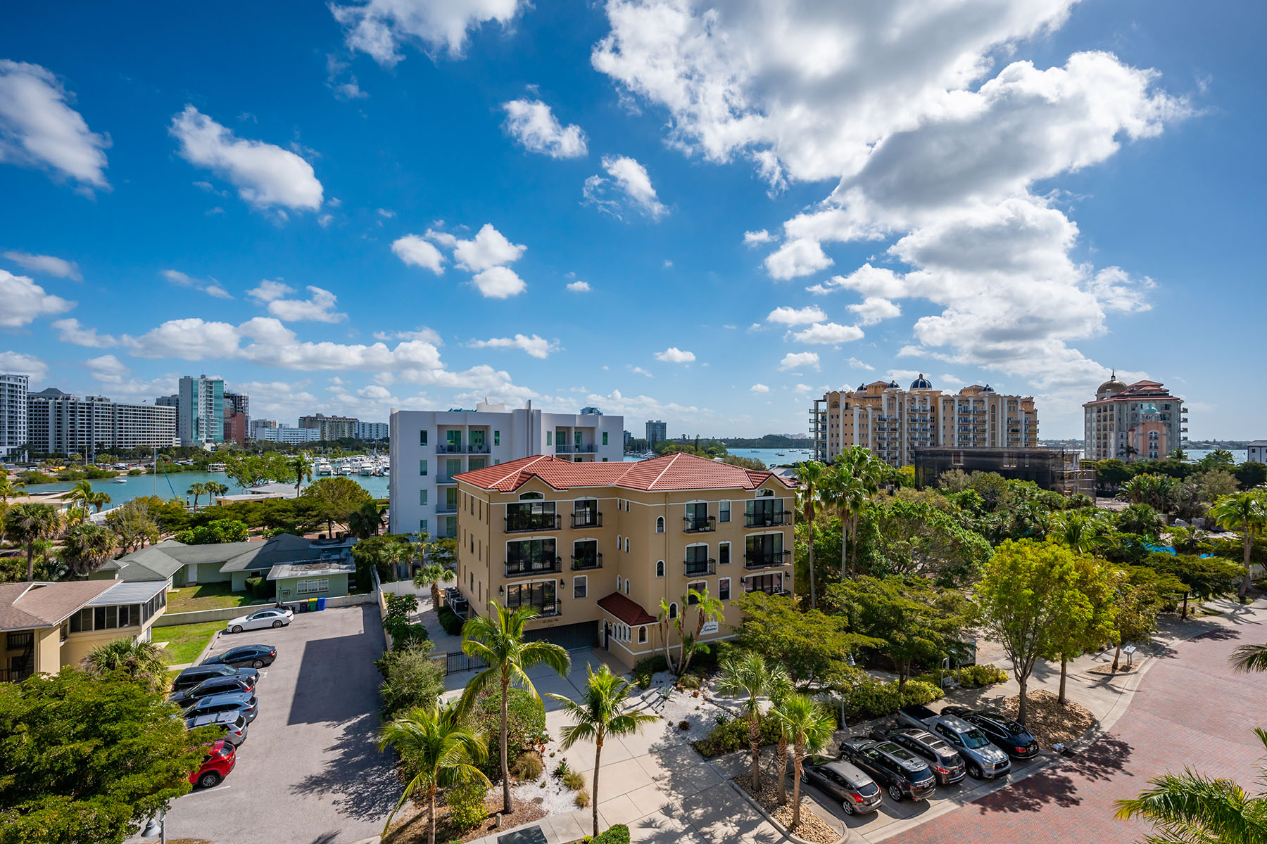 188 Golden Gate Pt , 402