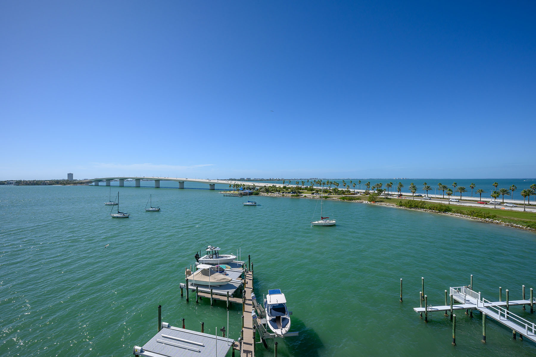 188 Golden Gate Pt , 402