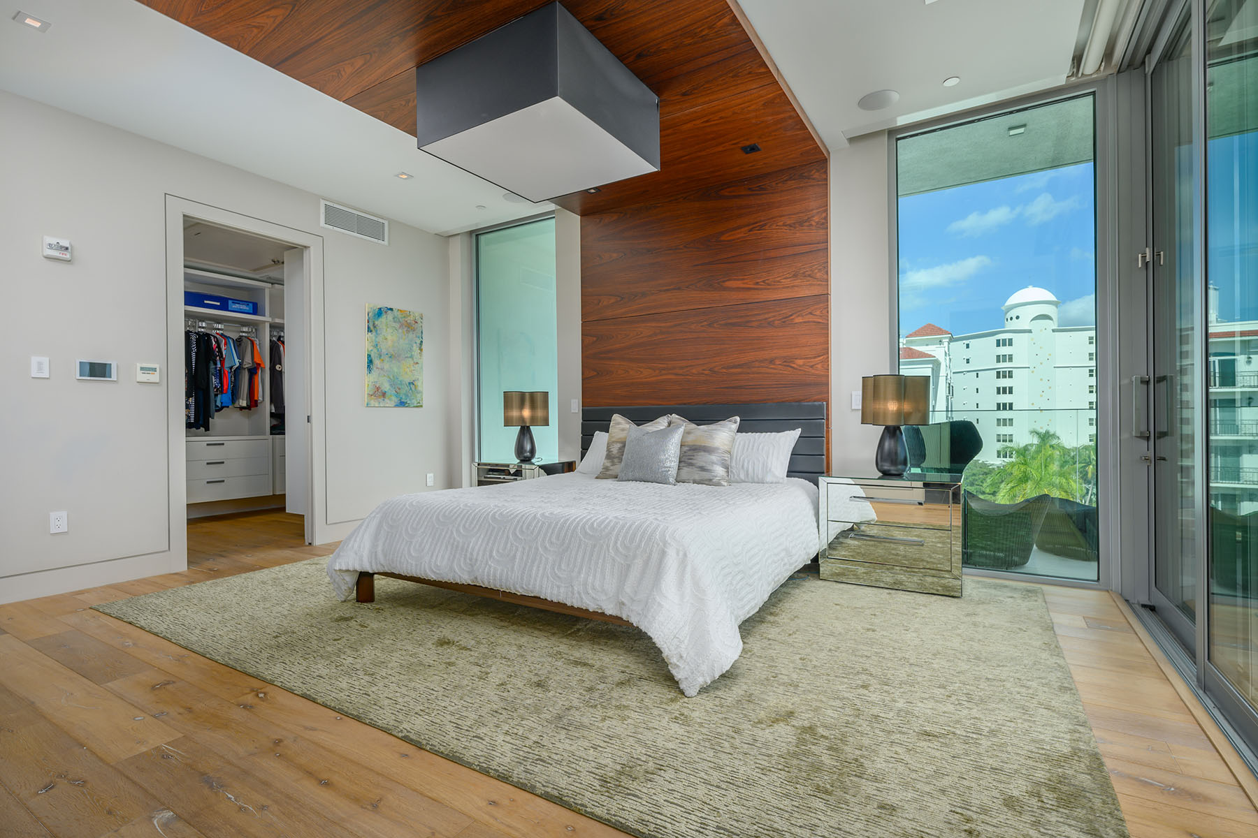 188 Golden Gate Pt , 402