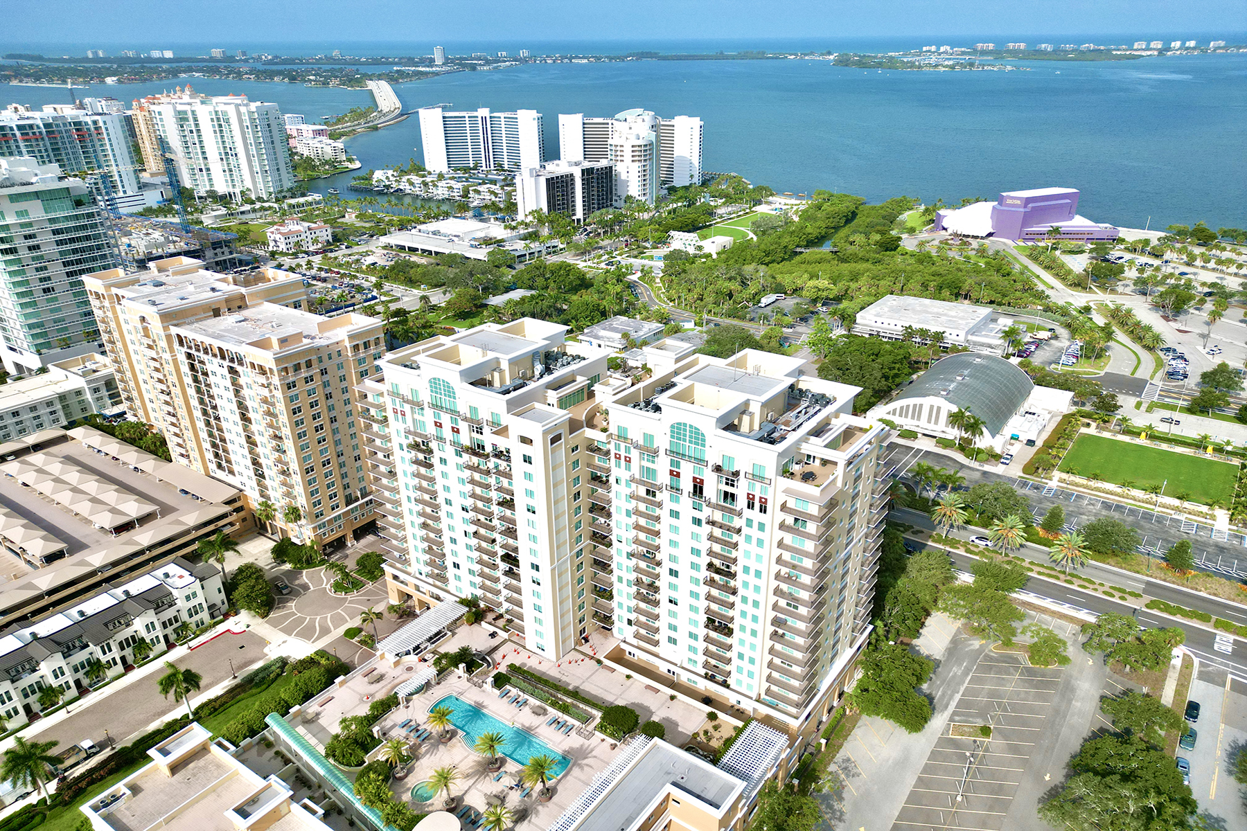 800 N Tamiami Trail , 1411