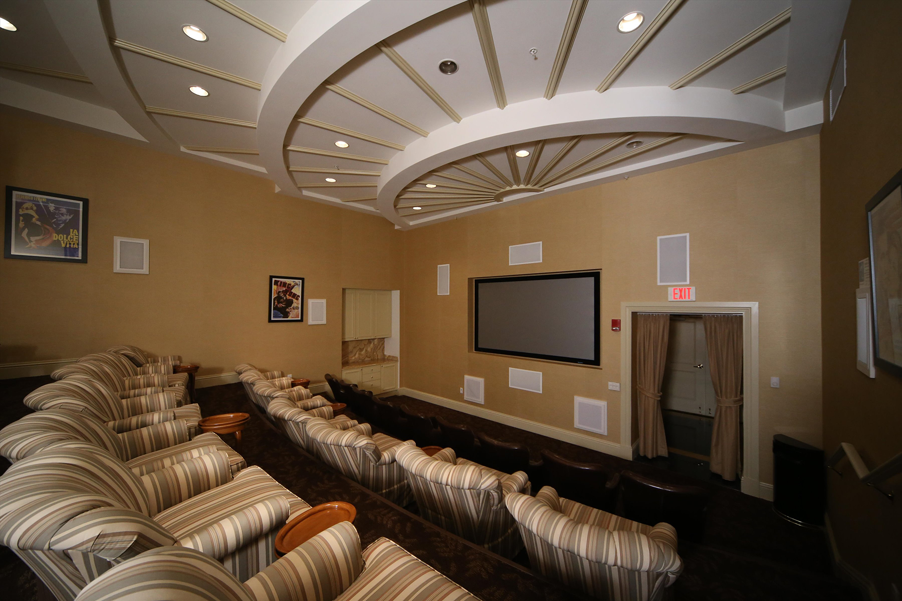 800 N Tamiami Trail , 1411