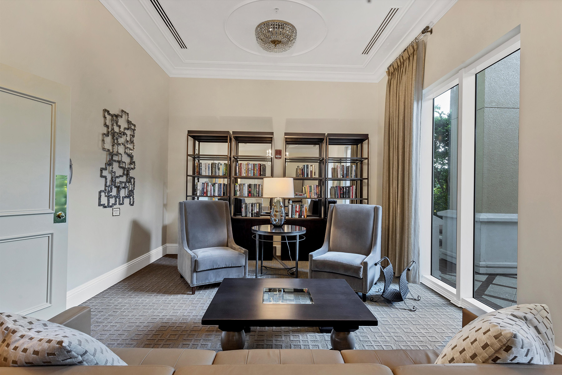 800 N Tamiami Trail , 1411