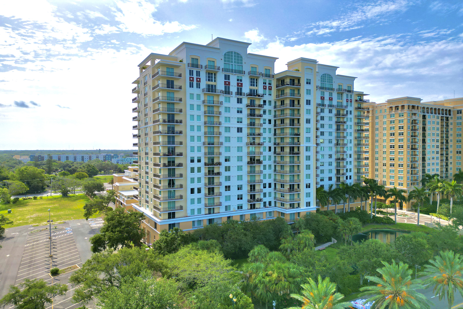 800 N Tamiami Trail , 1411