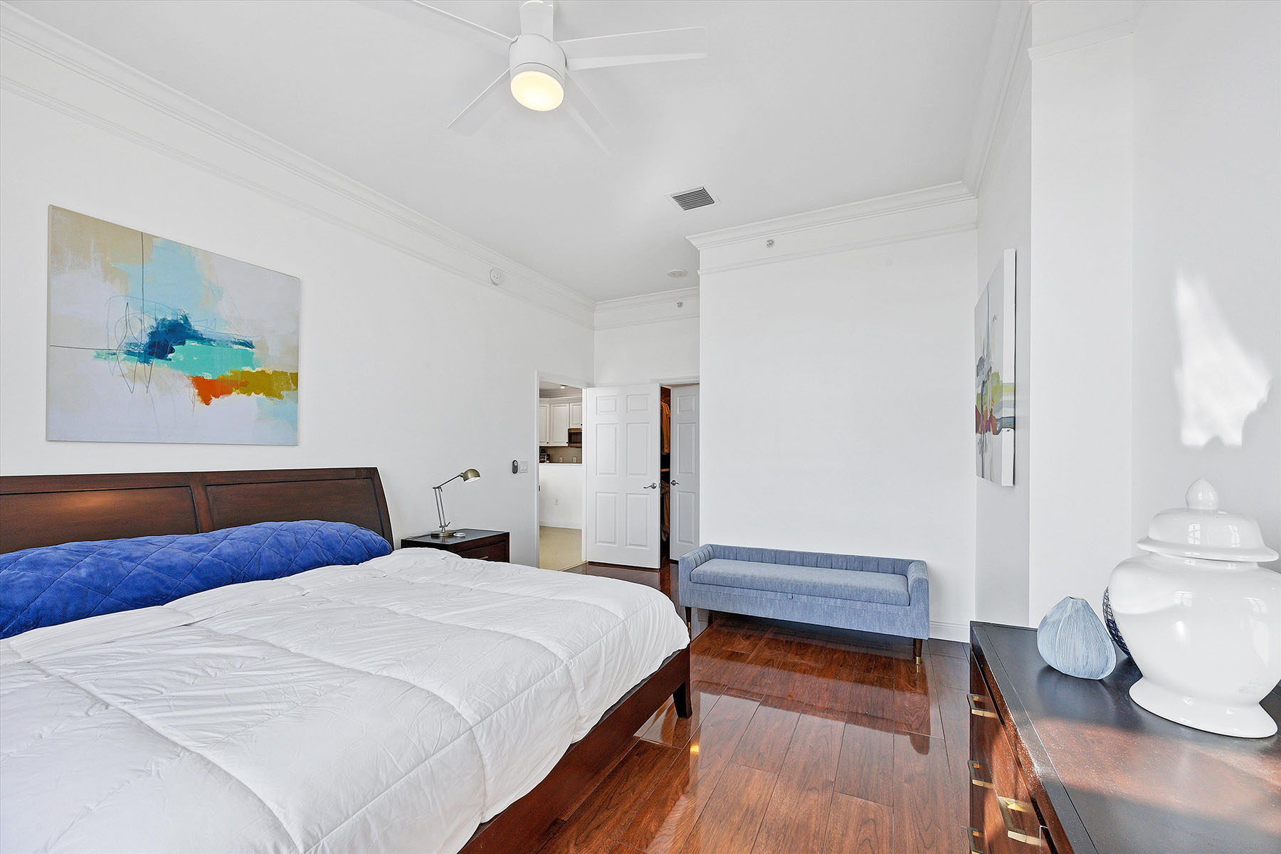 750 N Tamiami Trail , PH6