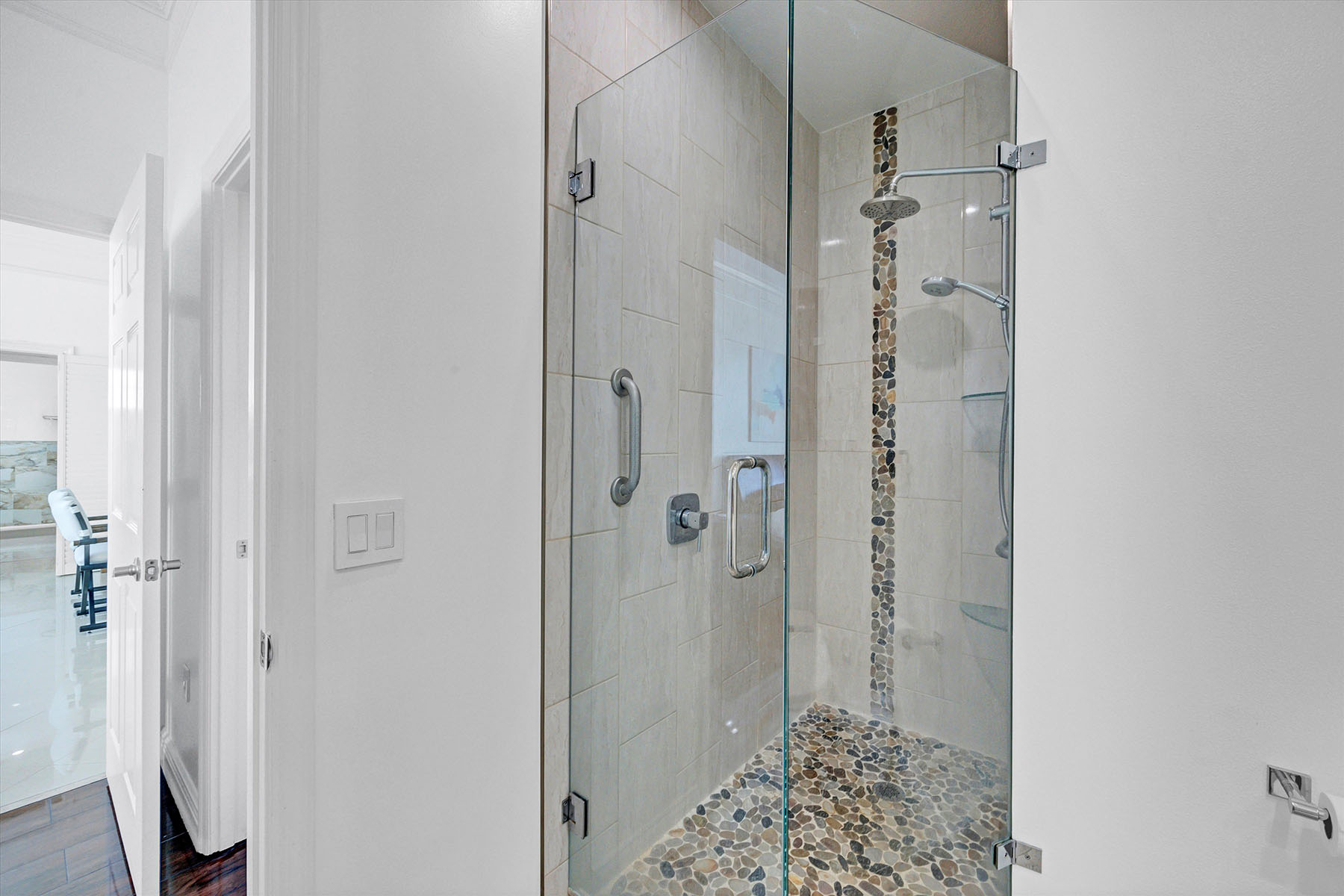 750 N Tamiami Trail , PH6