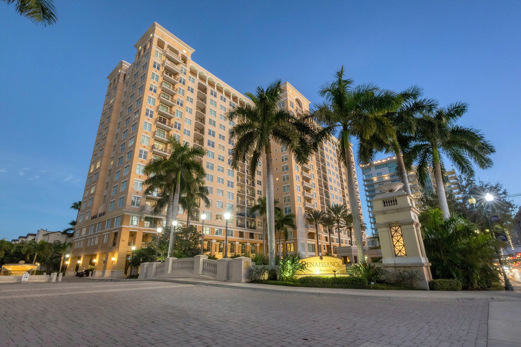 750 N Tamiami Trail , PH6