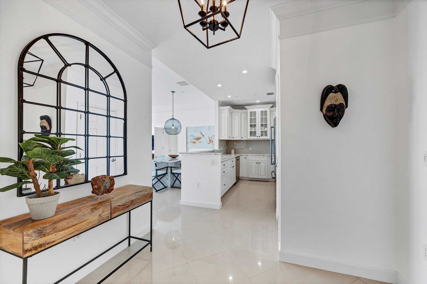 750 N Tamiami Trail , PH6