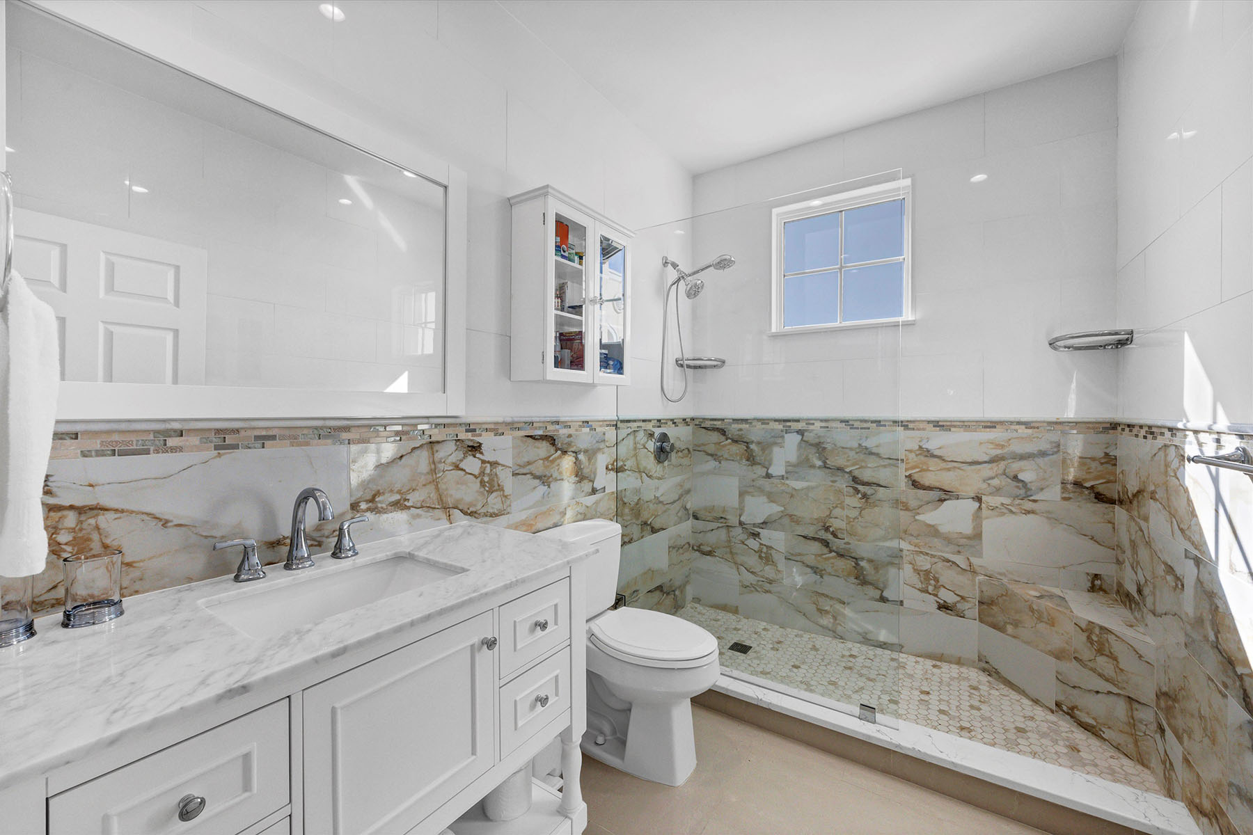 750 N Tamiami Trail , PH6