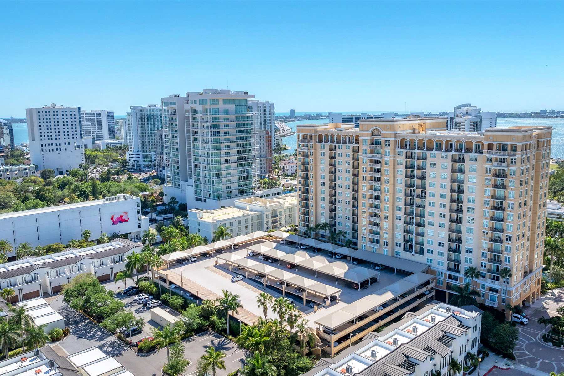 750 N Tamiami Trail , PH6