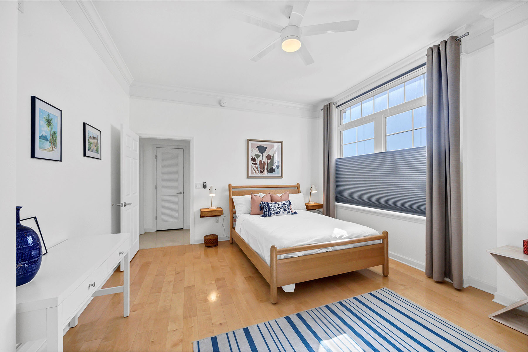 750 N Tamiami Trail , PH6