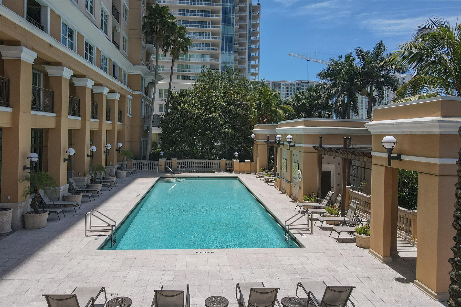 750 N Tamiami Trail , PH6