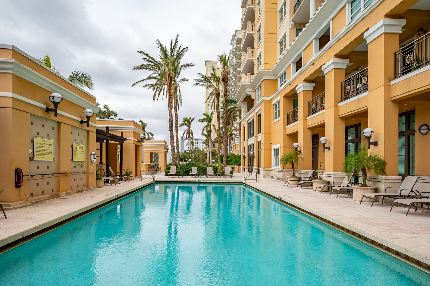 750 N Tamiami Trail , 1003