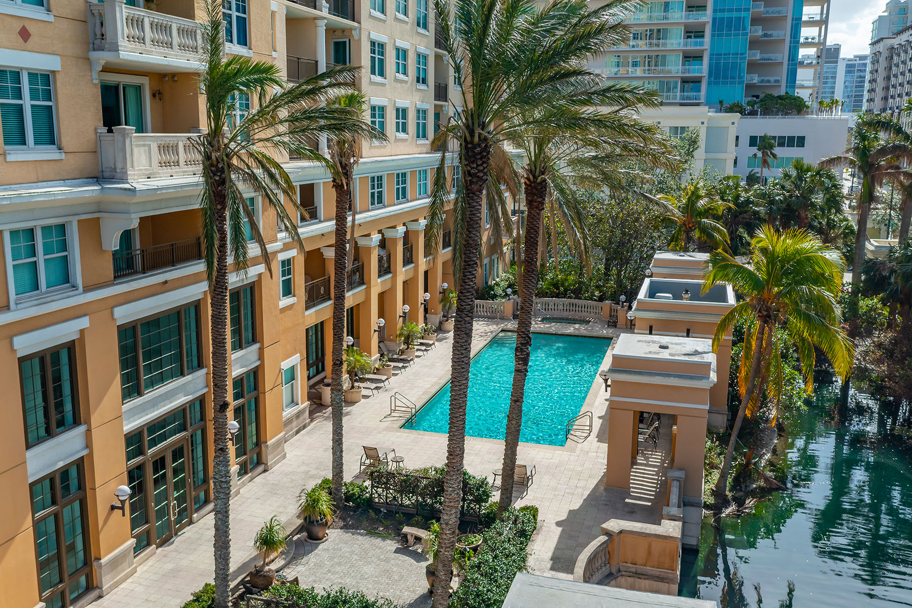 750 N Tamiami Trail , 1003