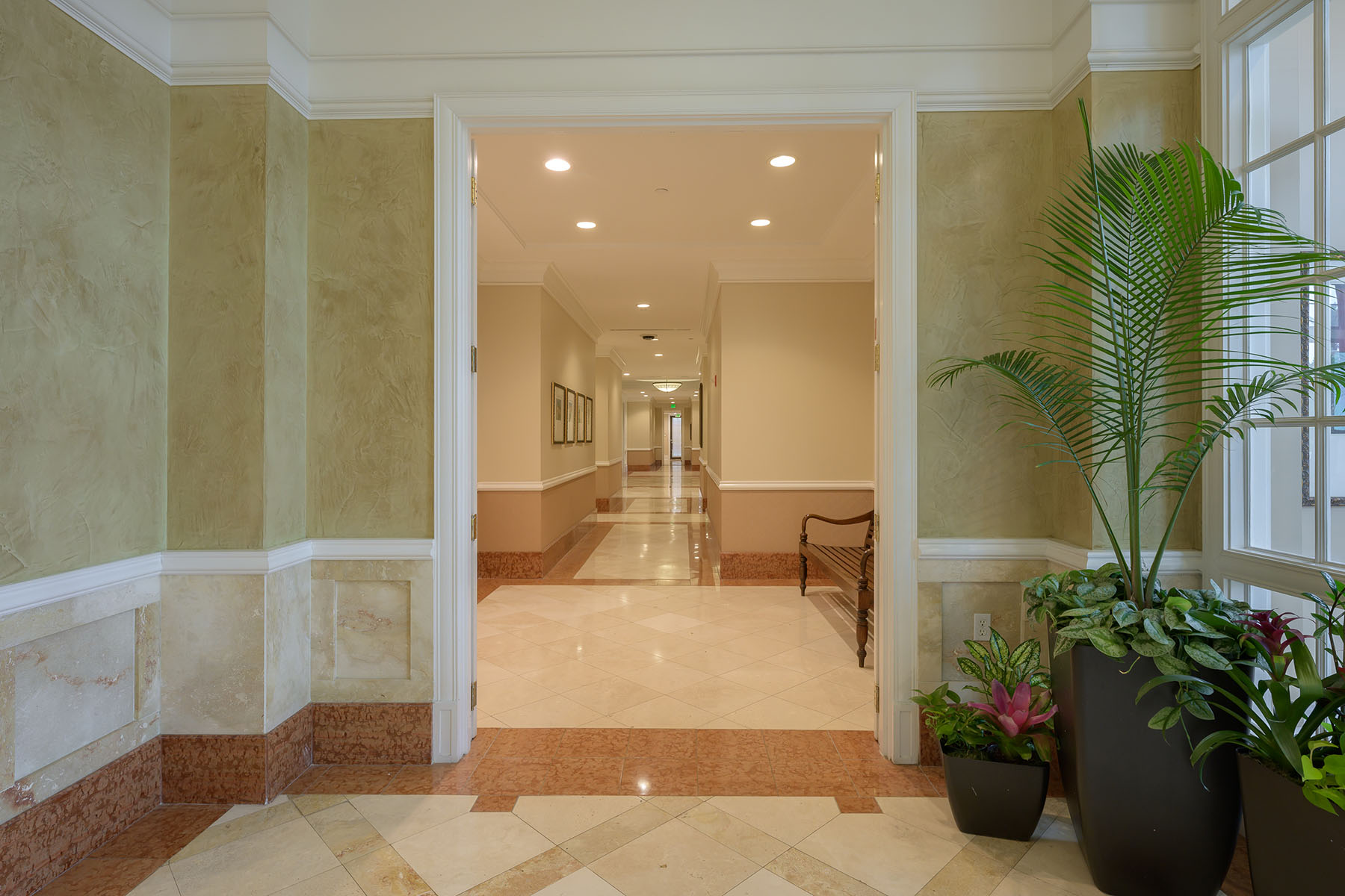 750 N Tamiami Trail , 1003