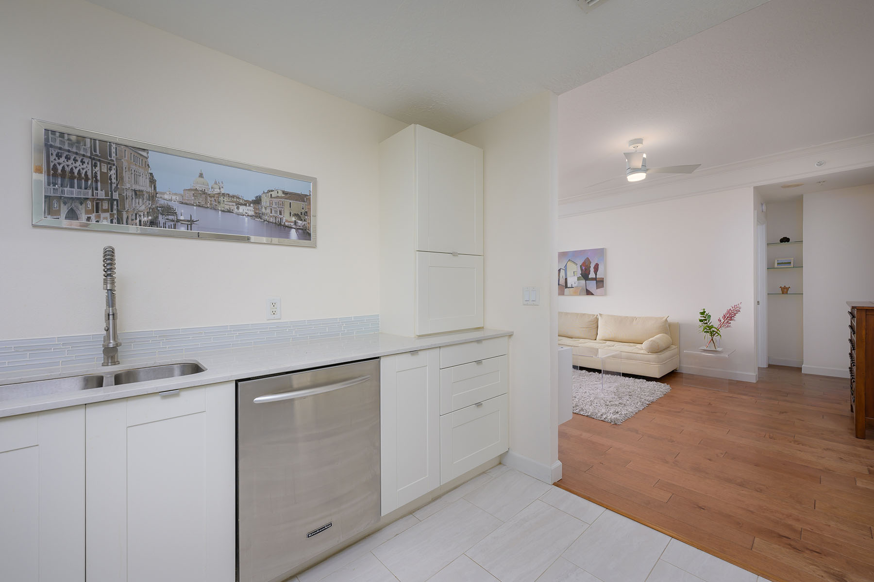 750 N Tamiami Trail , 1003