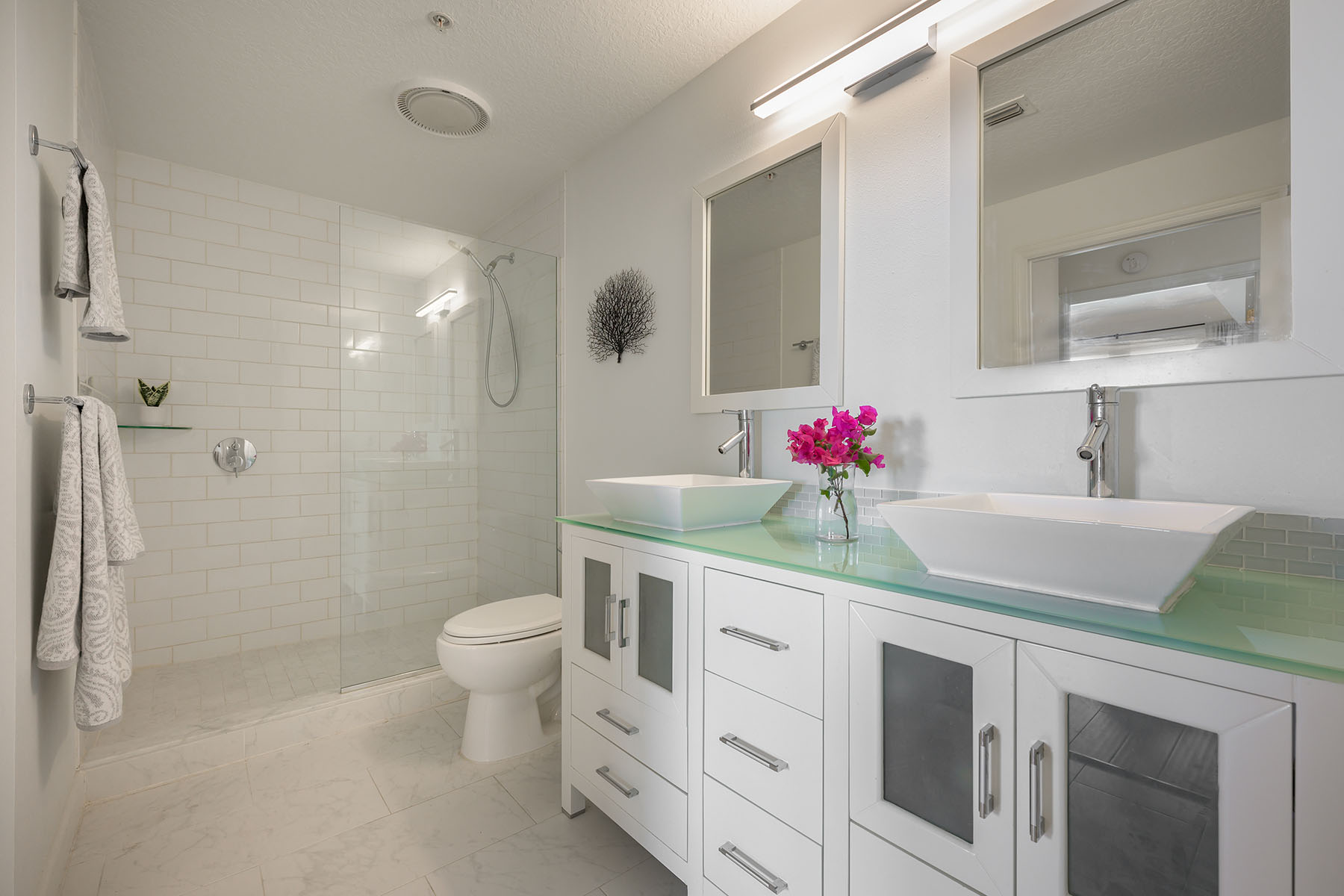 750 N Tamiami Trail , 1003