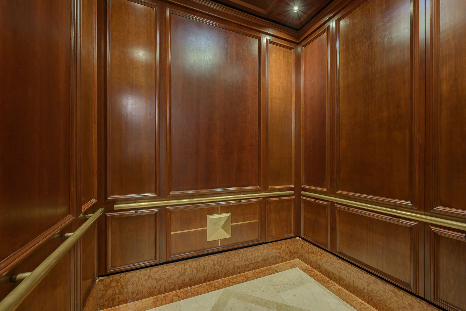 750 N Tamiami Trail , 1003