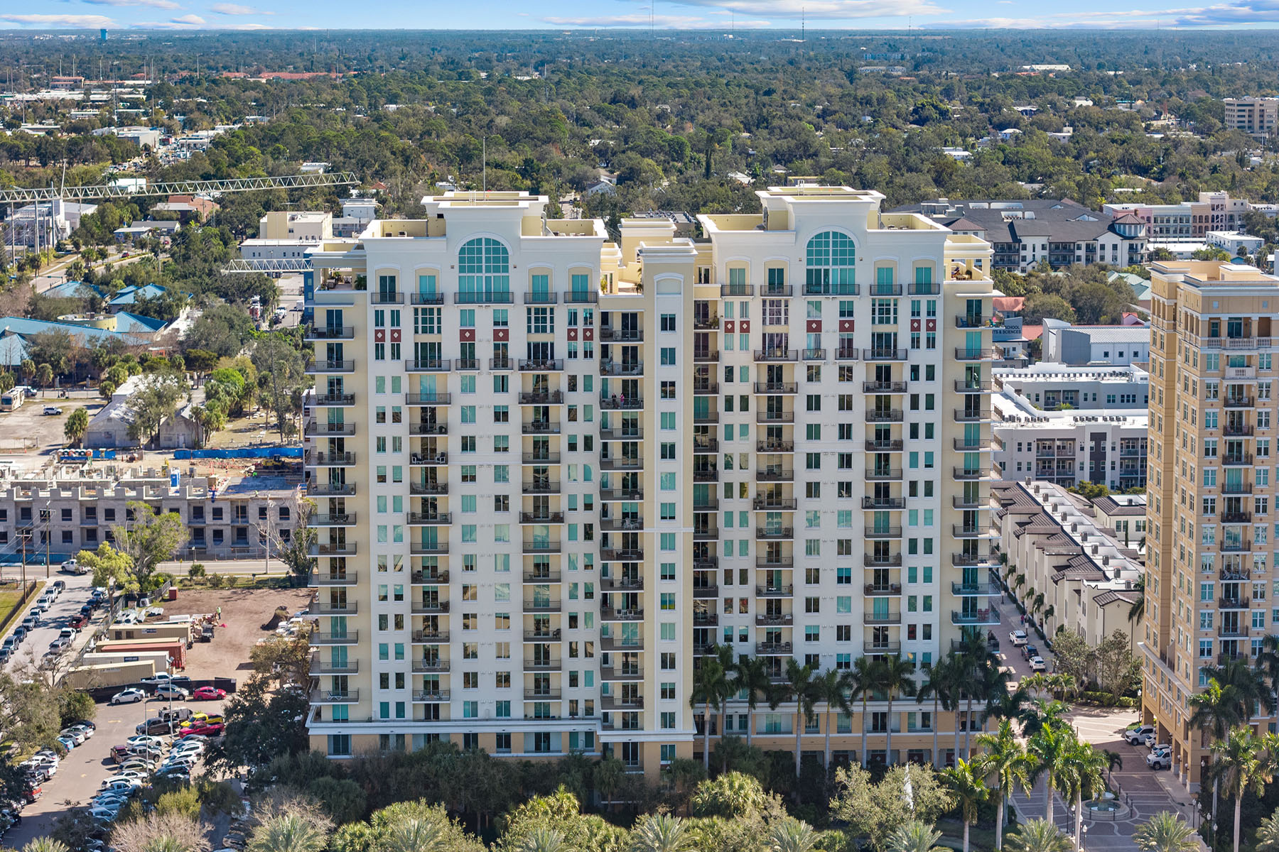 800 N Tamiami Trail , 1512